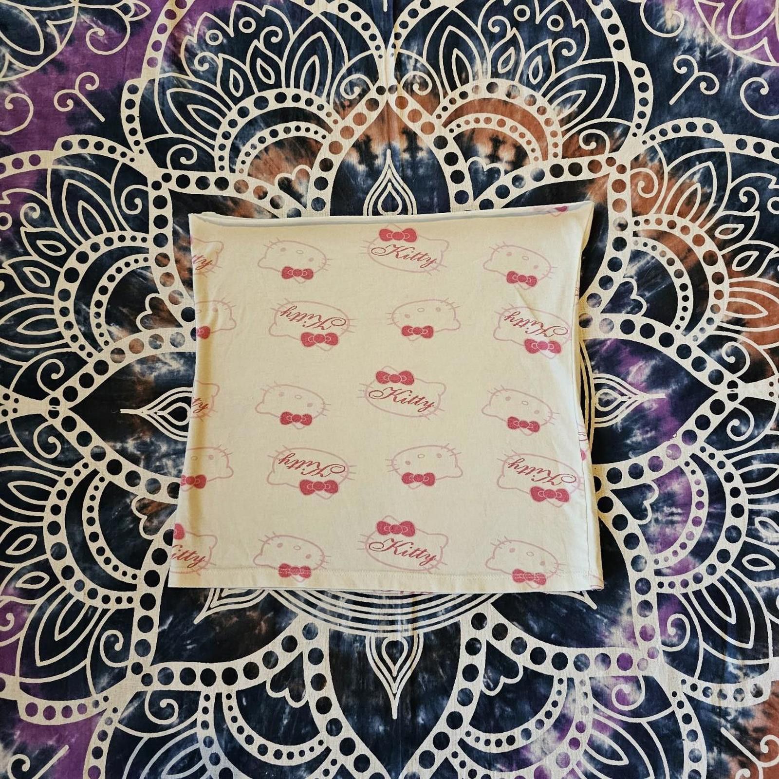 Designer Women's Hello Kitty White and Pink Crop-top Size L / US 10 / IT 46 - 1 Thumbnail