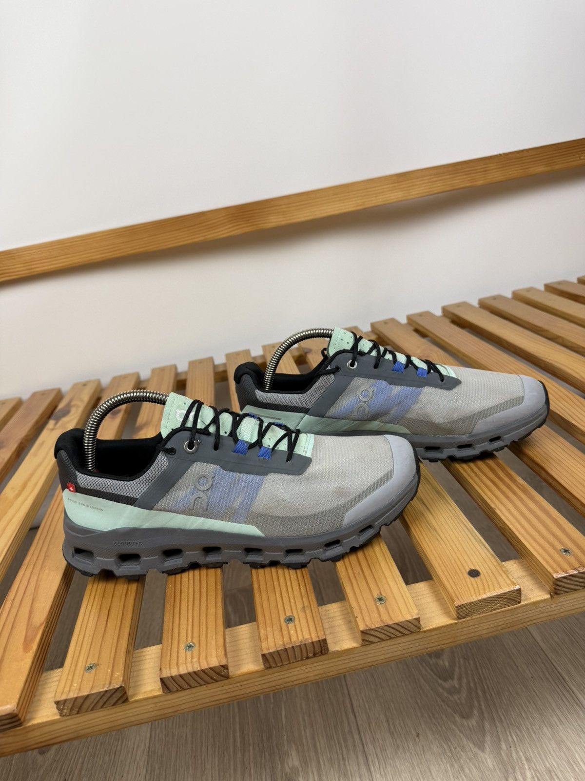 On On Running Cloudvista Men's Running Shoes Size 41 Size US 8 / EU 41 - 5 Thumbnail