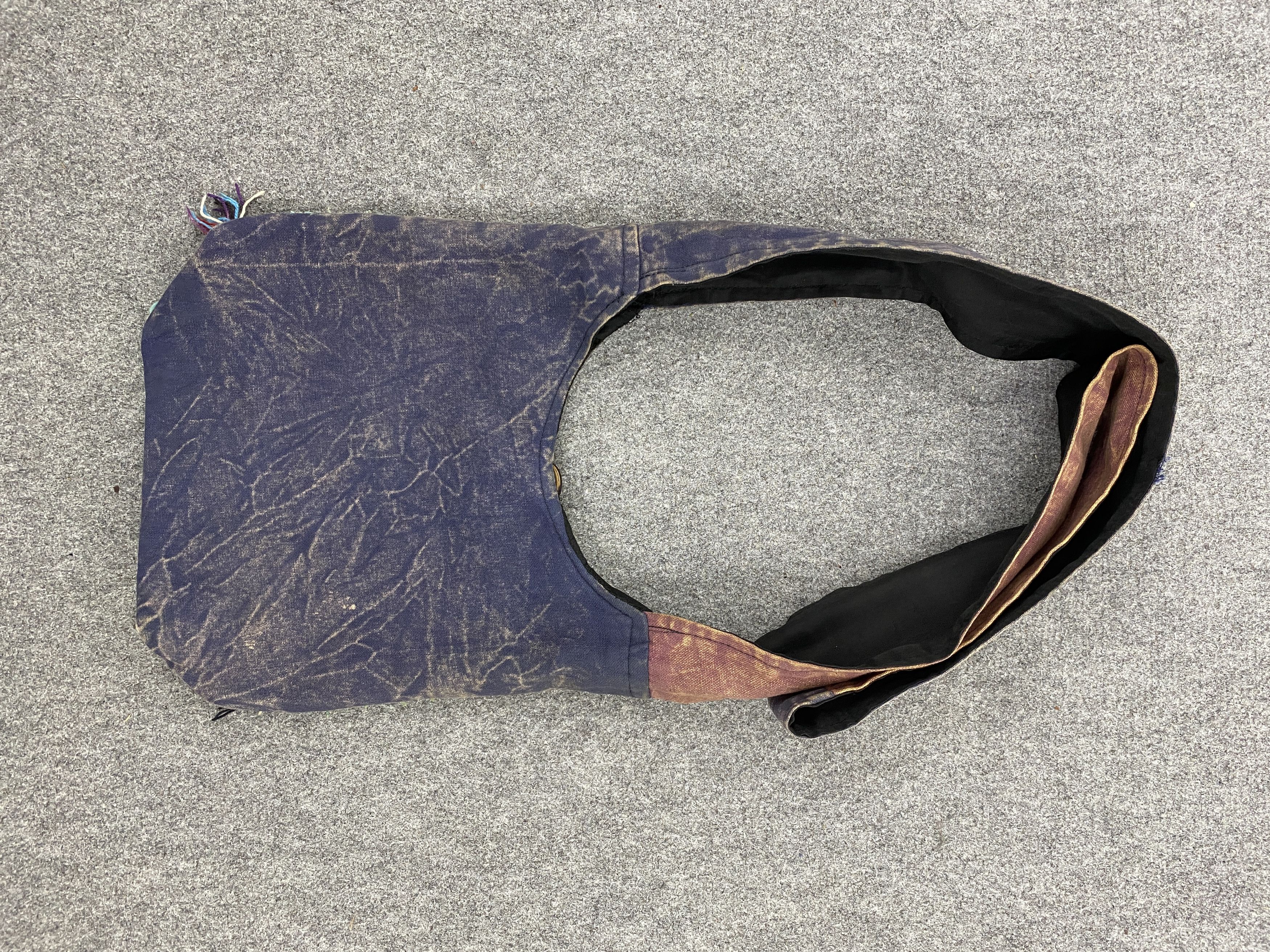 Japanese Brand Vintage Boho Hippies Patchwork Crossbody Sling Bag BG0110 Size ONE SIZE - 10 Thumbnail