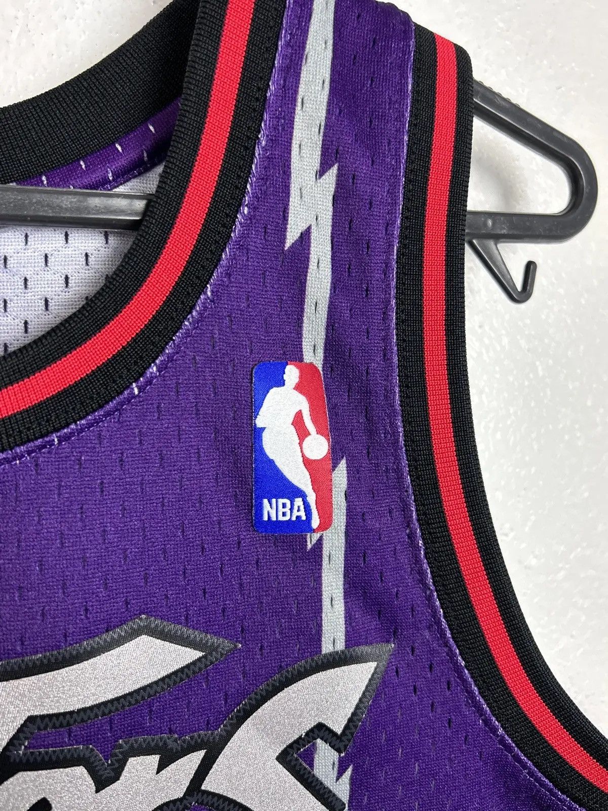 Mitchell & Ness Mitchell & Ness Toronto Raptors Vince Carter 1998/99 Jersey Size US S / EU 44-46 / 1 - 3 Thumbnail