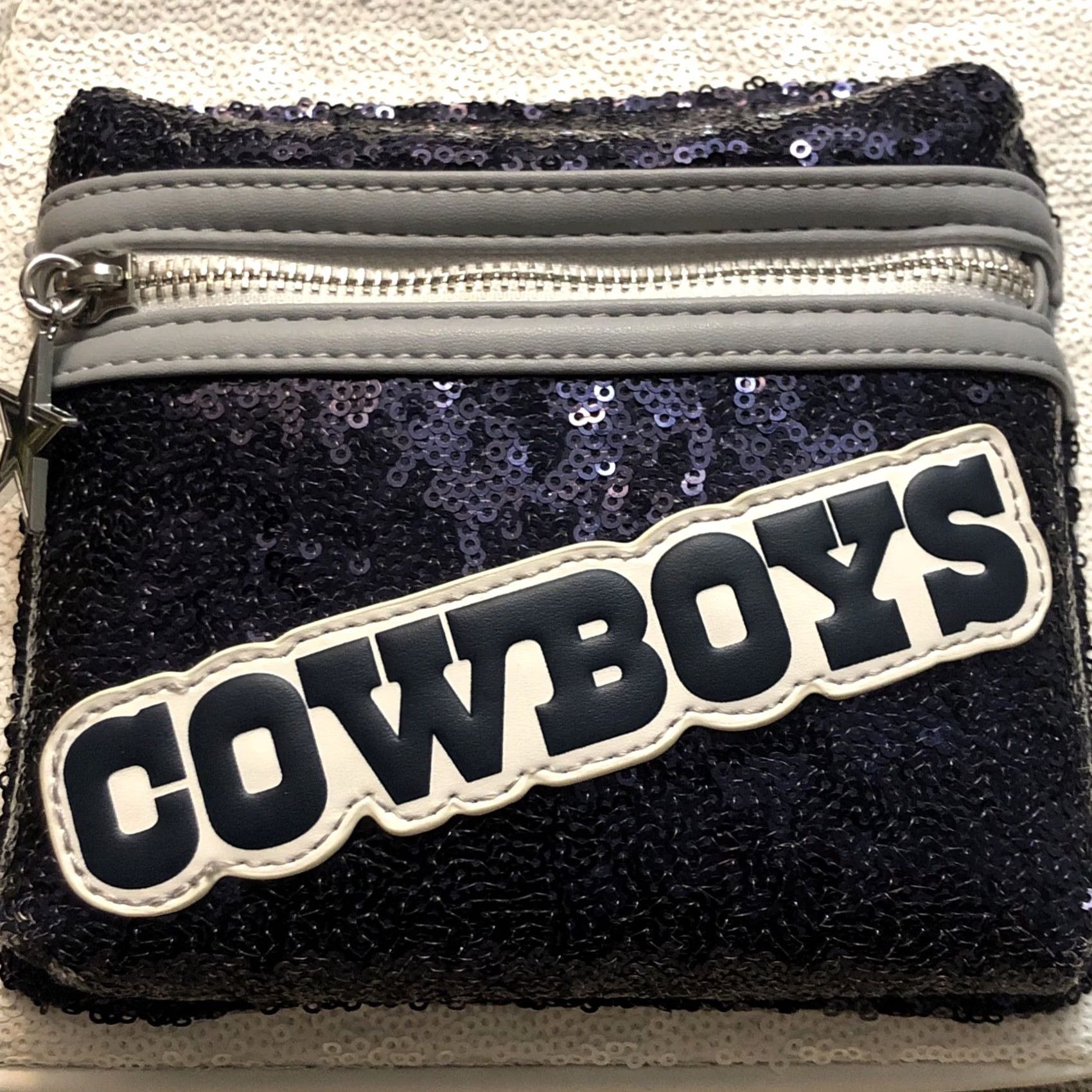 Vintage Loungefly NFL Dallas Cowboys Sequin Mini Backpack White Women Size ONE SIZE - 3 Thumbnail