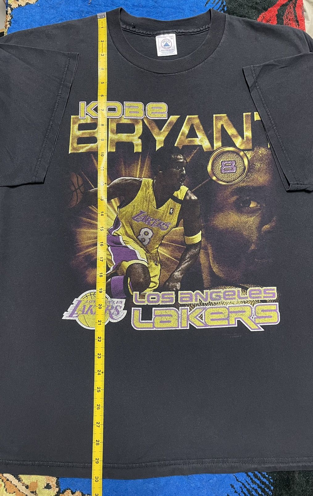 NBA × Vintage Vintage NBA Kobe Bryant Coin T-Shirt. Size US XL / EU 56 / 4 - 8 Thumbnail