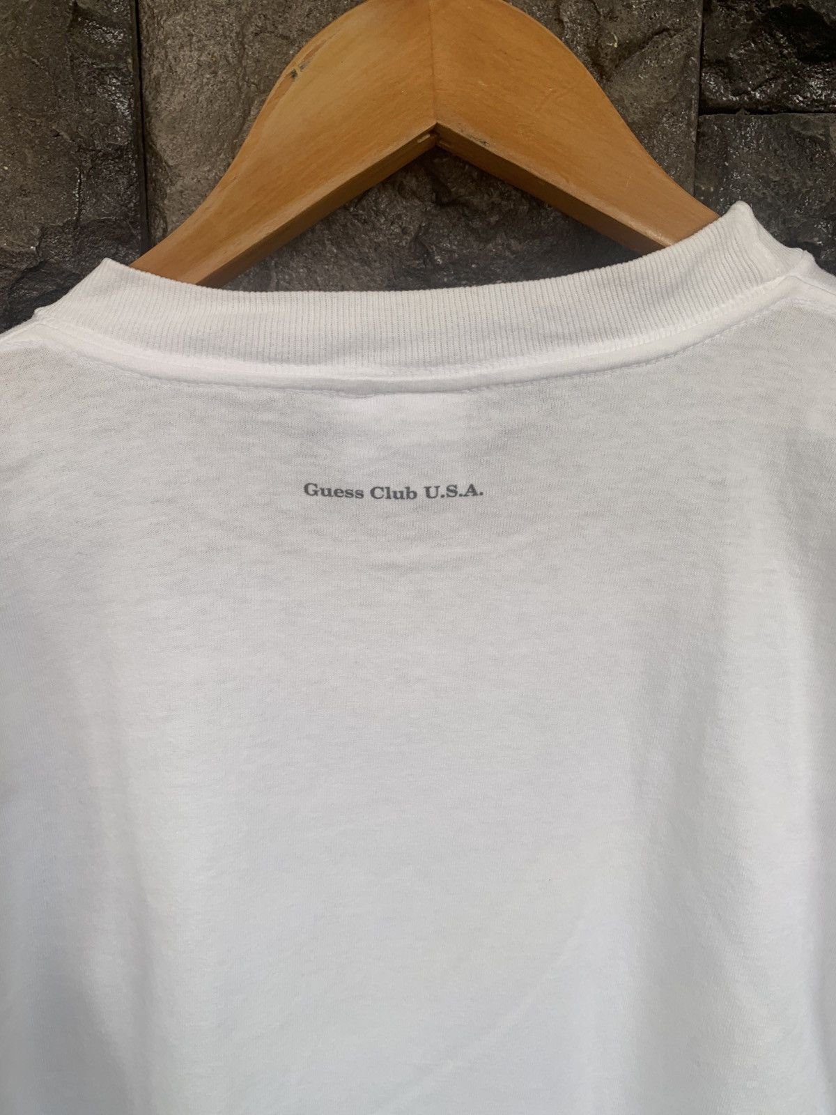 Guess × Vintage Vintage 90s Guess Club Photo Print / Magazine Cover T shirt Size US M / EU 48-50 / 2 - 6 Thumbnail