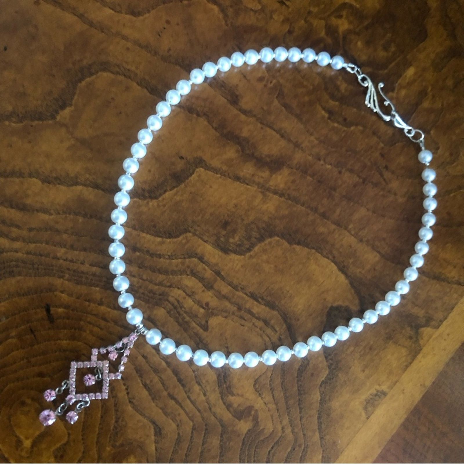 Handmade Handcrafted repurpose elegant pink chandelier Pearl necklace Size ONE SIZE - 8 Thumbnail