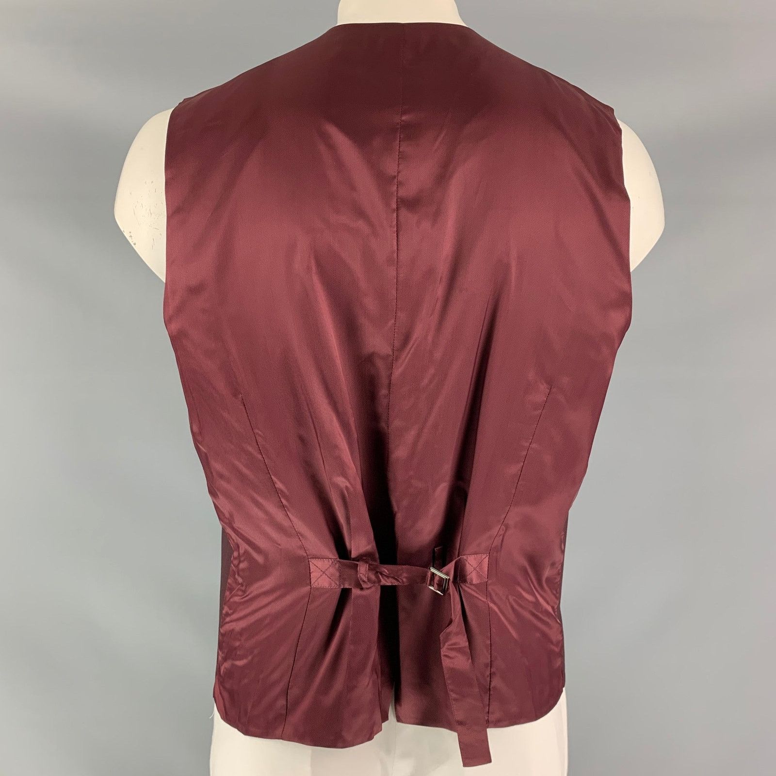 Dolce & Gabbana Size 46 Solid Wool & Mohair Buttoned Burgundy Vest Size 46R - 3 Thumbnail