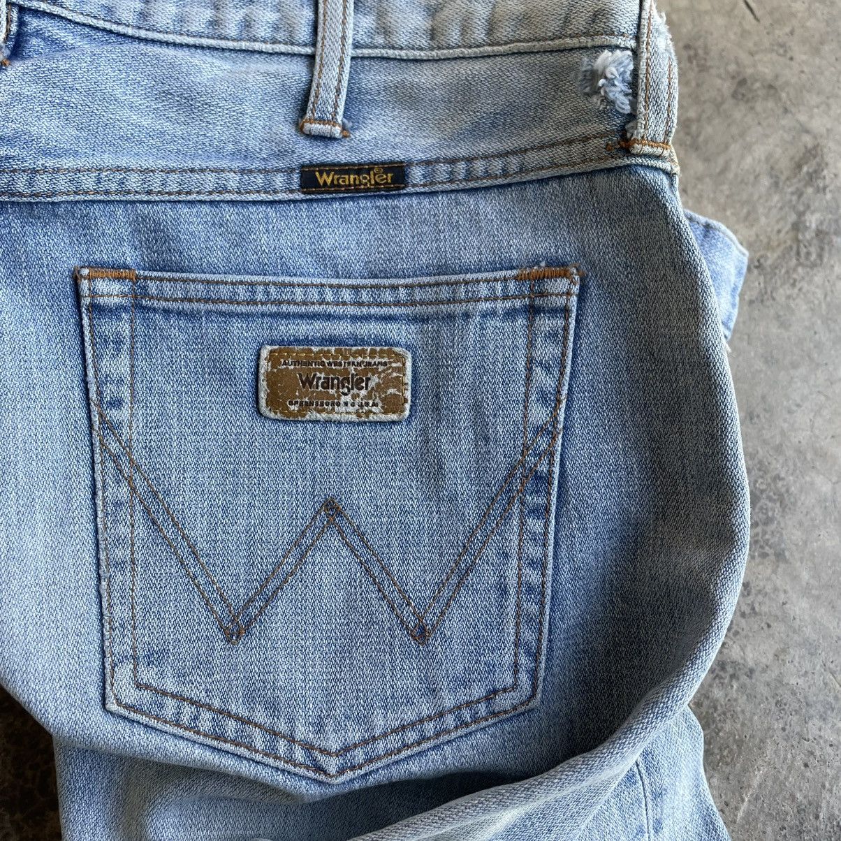 Wrangler 🔥Vintage Wrangler Stoned Washed Ripped Distress Denim Jeans Size US 33 - 16 Thumbnail