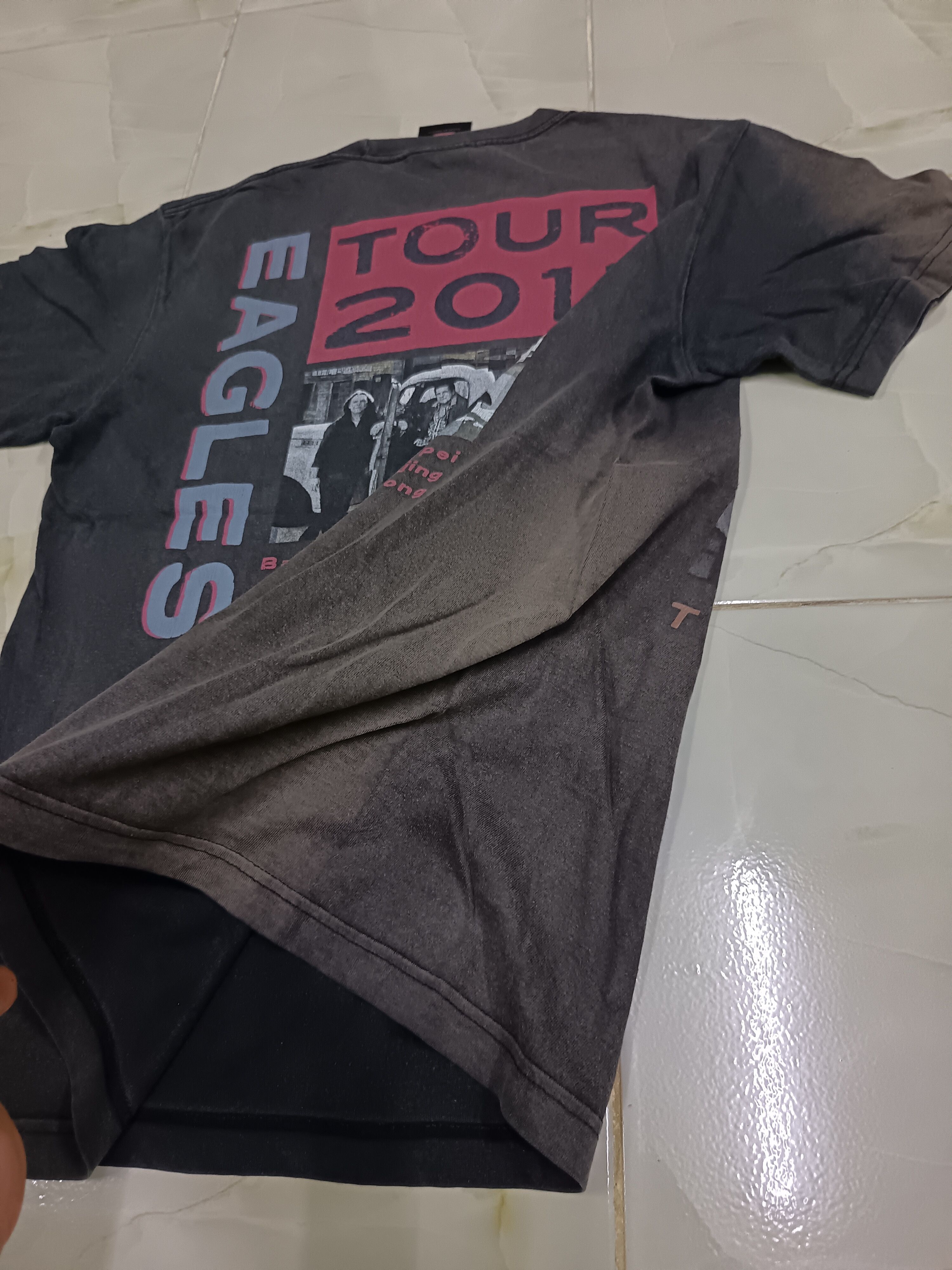Band Tees Vintage Eagles Tour 2011' Tour Asia Faded Shirt Tee Size US M / EU 48-50 / 2 - 8 Thumbnail