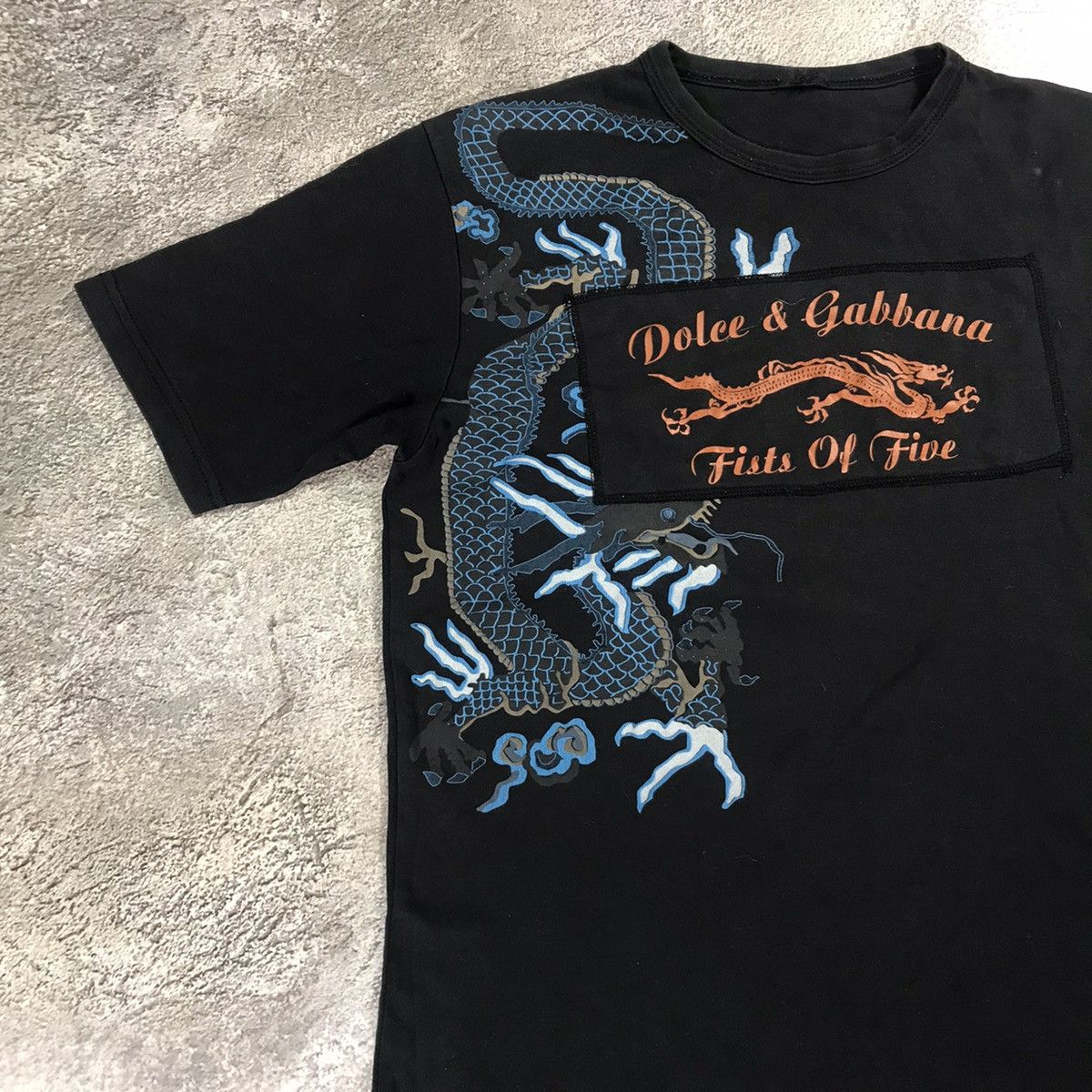 Vintage Vintage Y2K Dolce Gabbana Dragon Graphic Tee Streetwear L Size US L / EU 52-54 / 3 - 3 Thumbnail
