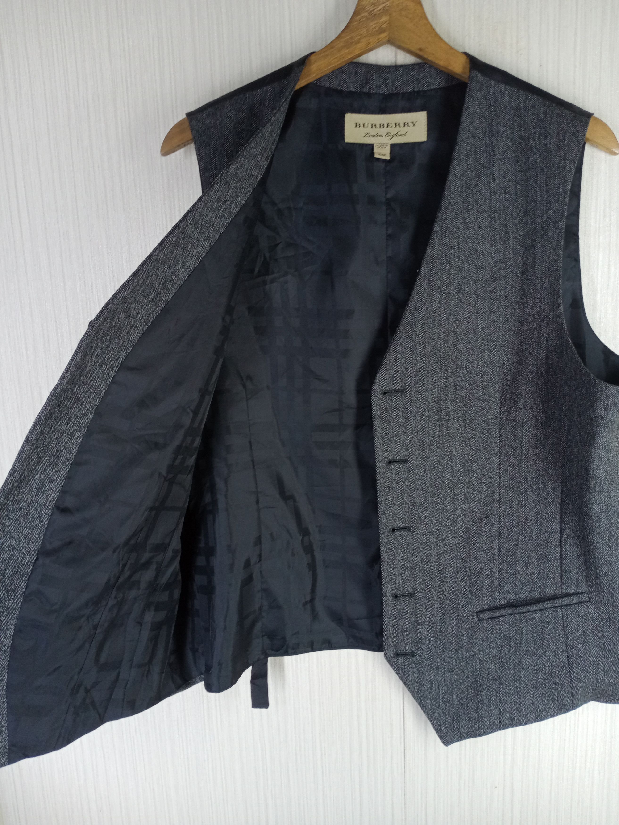 Burberry Rare Burberry London England Suit Vest Made in Italy Size US M / EU 48-50 / 2 - 4 Thumbnail