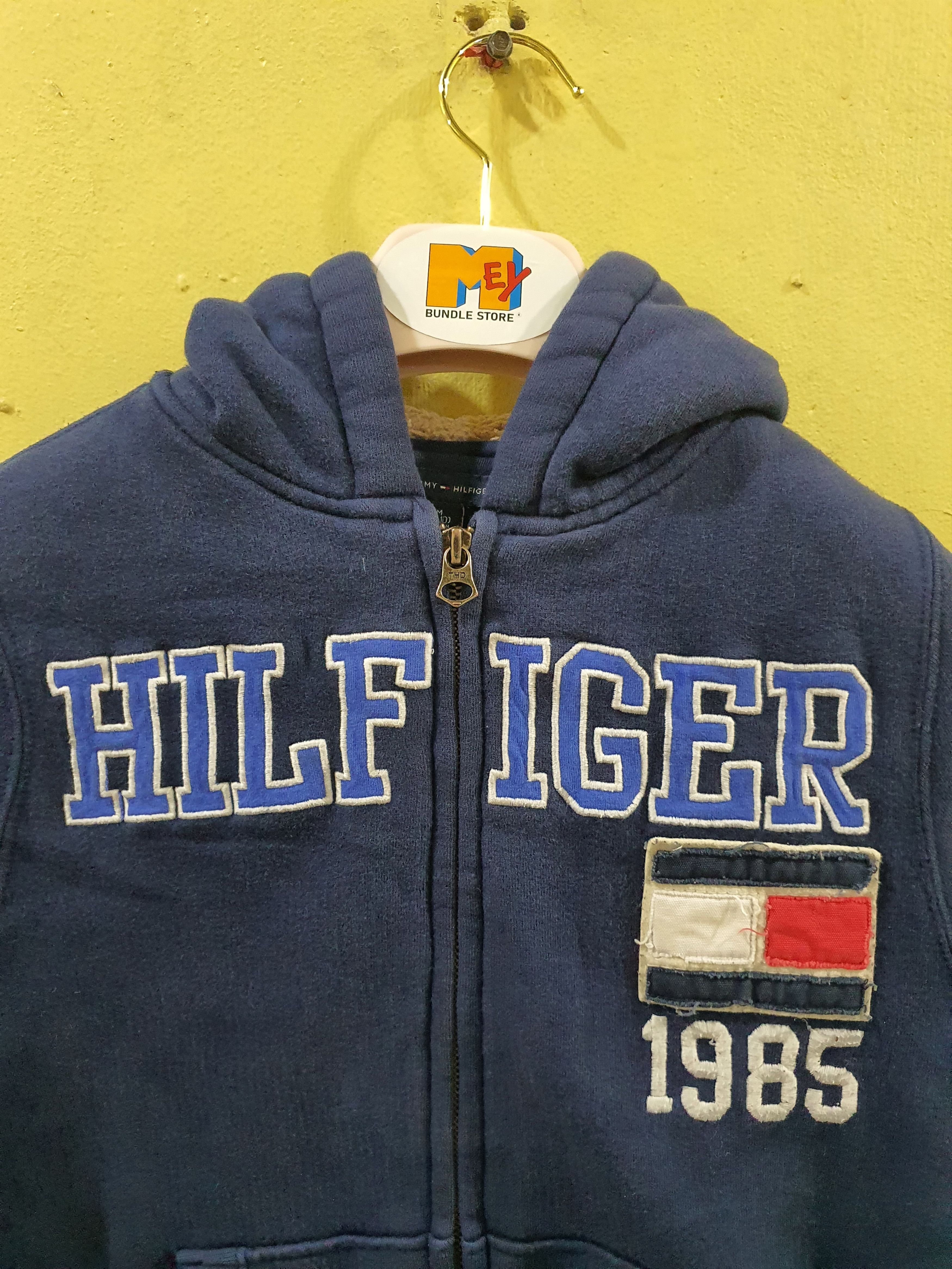 Tommy Hilfiger Tommy Hilfiger children's zip-up hoodie Size US M / EU 48-50 / 2 - 3 Thumbnail