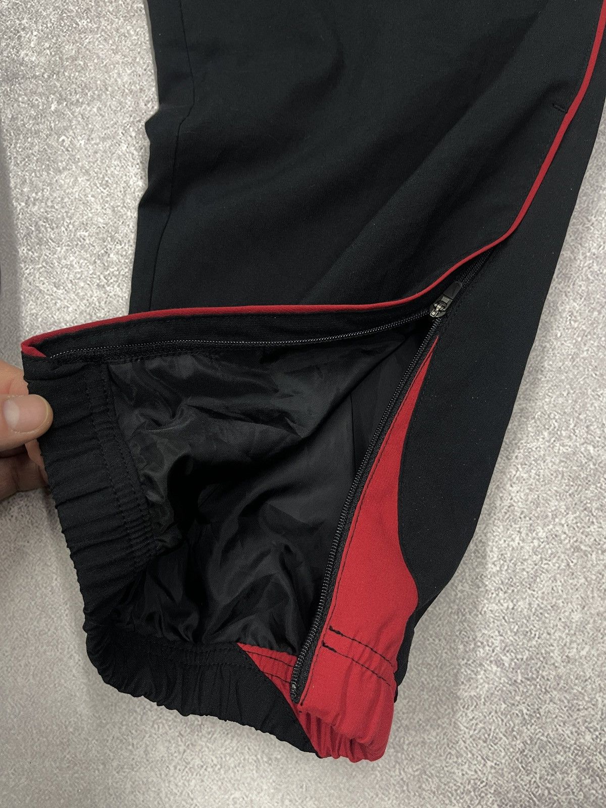 Nike Vintage Nike Nylon Sweatpants Black Trackpants TECH ACG Size US 32 / EU 48 - 7 Thumbnail