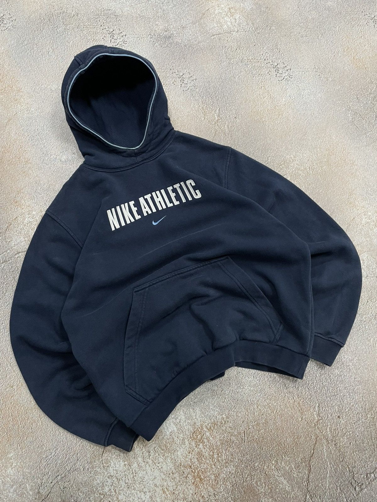 Nike Vintage Nike Athletic Center Logo Hoodie Size US S / EU 44-46 / 1 - 1 Thumbnail