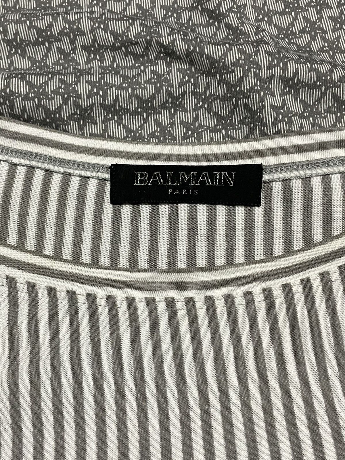 Balmain Vintage Designer Balmain Paris White Star Pattern Tshirt Size US L / EU 52-54 / 3 - 14 Thumbnail