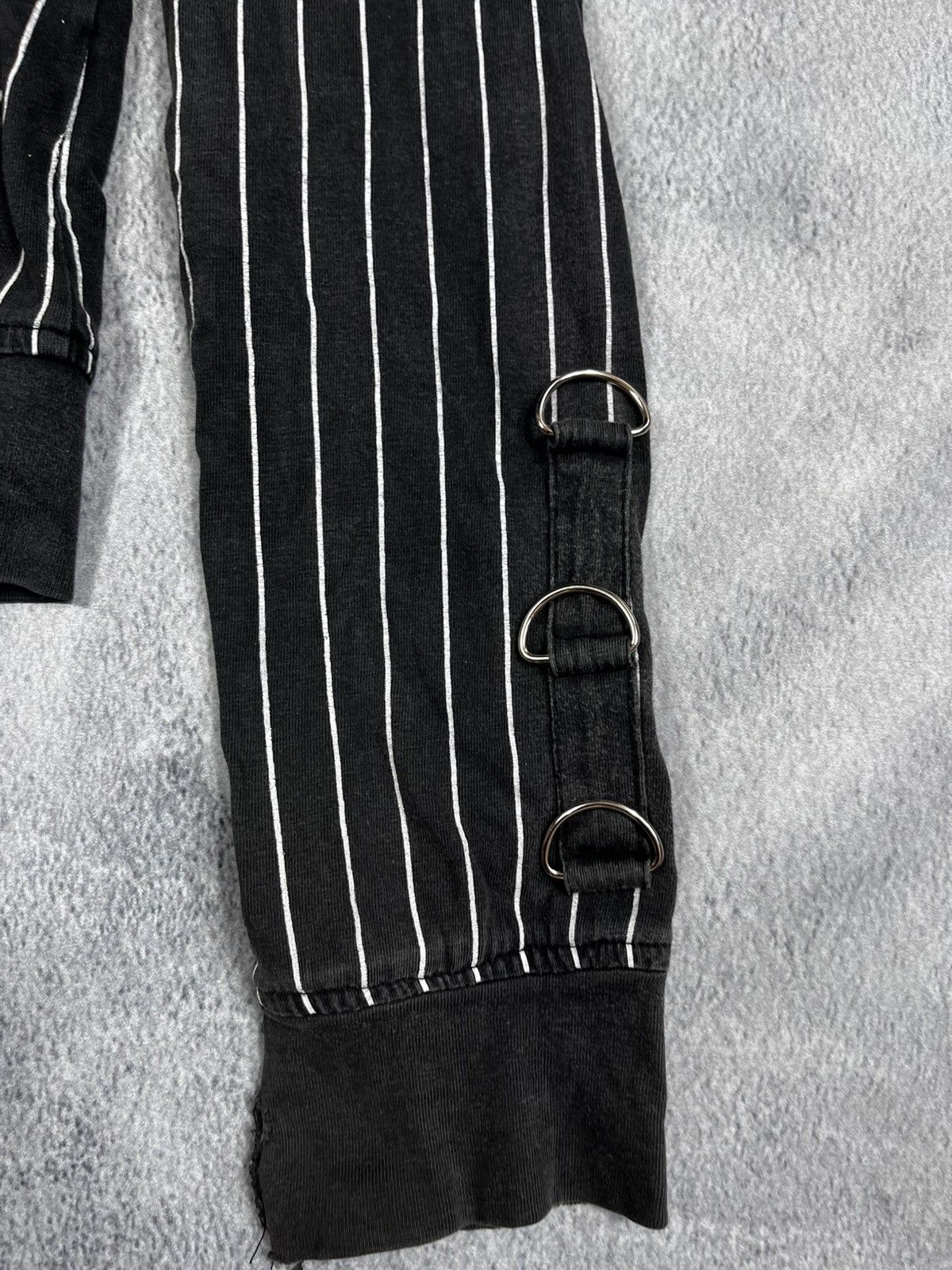 Japanese Brand × Vintage Vintage Y2K striped bondage ghotic wings zip hoodie Size M / US 6-8 / IT 42-44 - 7 Thumbnail