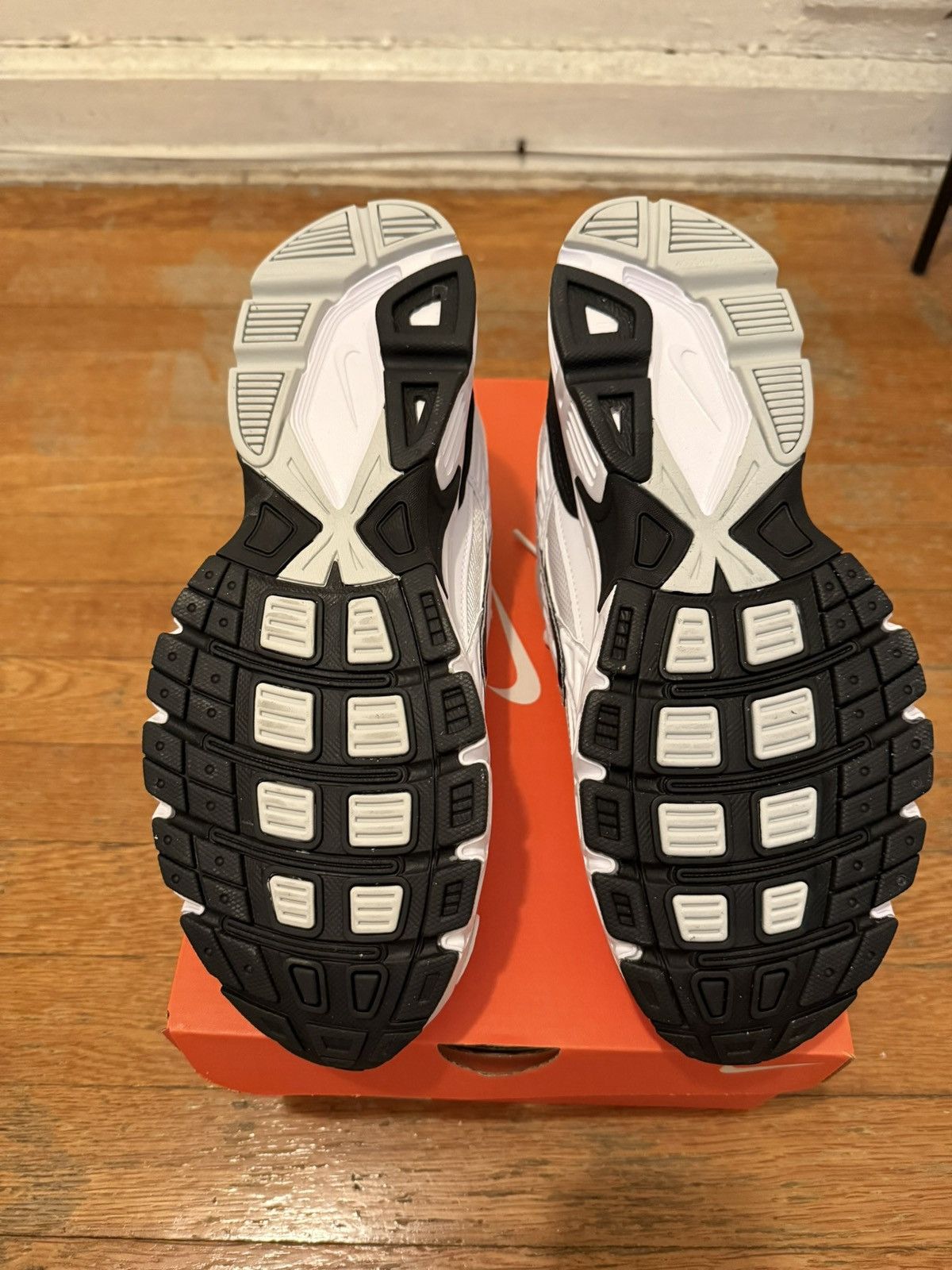 Nike Nike Initiator Size US 9.5 / EU 42-43 - 4 Thumbnail