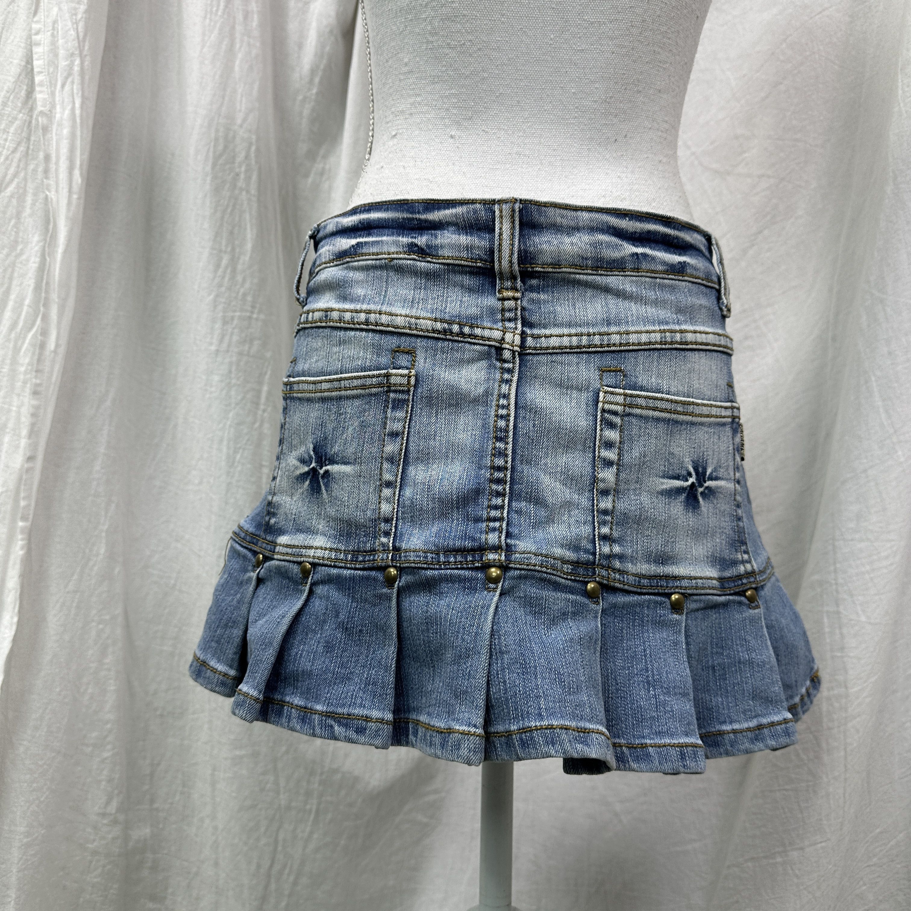 Vintage Vintage Denim Preppy Pleated Mini Jeans Skirt Y2K Size 26" / US 2 / IT 38 - 7 Thumbnail