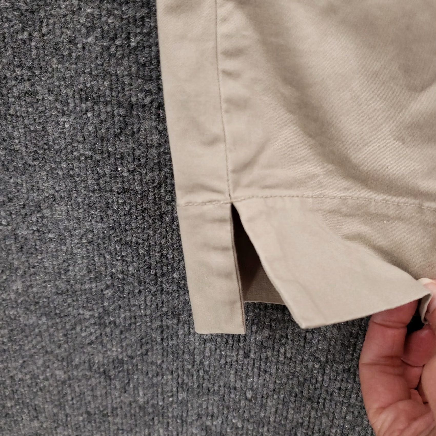 Tommy Bahama Tommy Bahama Pants Womens 6 Khaki Capri Mid-Rise Straight Flat Front Side Slit Size 28" / US 6 / IT 42 - 7 Thumbnail