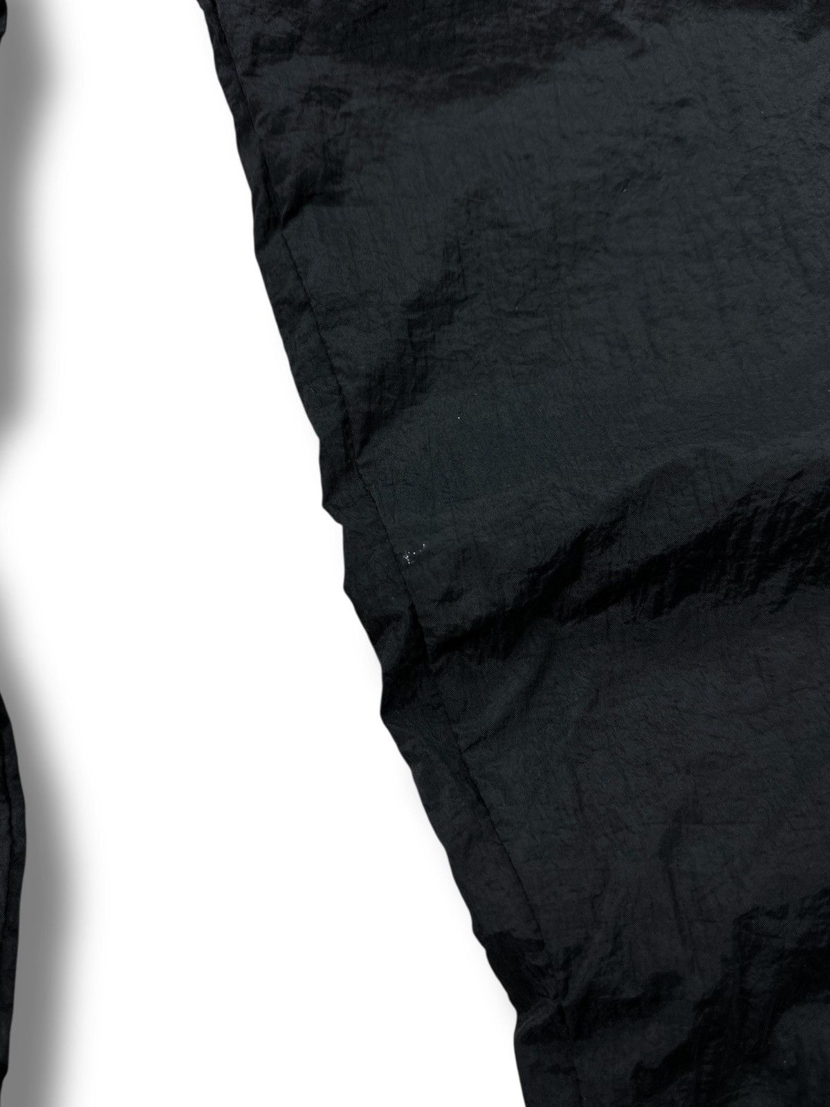Nike Vintage 80’s Nike Nylon Track Pants Joggers Black Retro Y2K Size US 34 / EU 50 - 18 Thumbnail