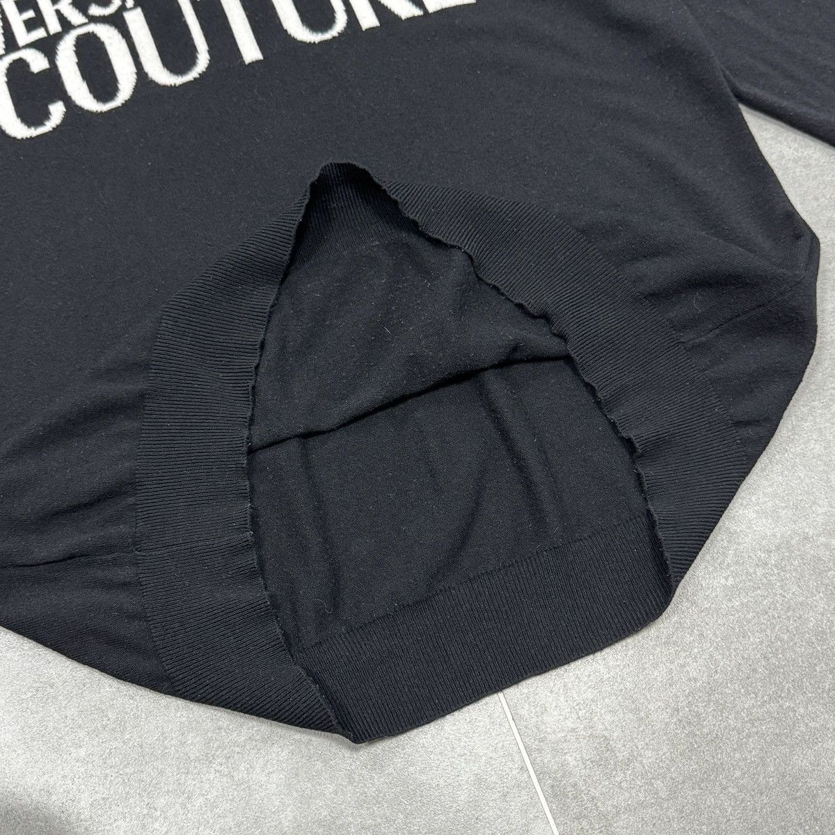 Versace Jeans Couture Versace Jeans Couture Big Logo Wool Sweater Size XL Men Size US XL / EU 56 / 4 - 10 Thumbnail