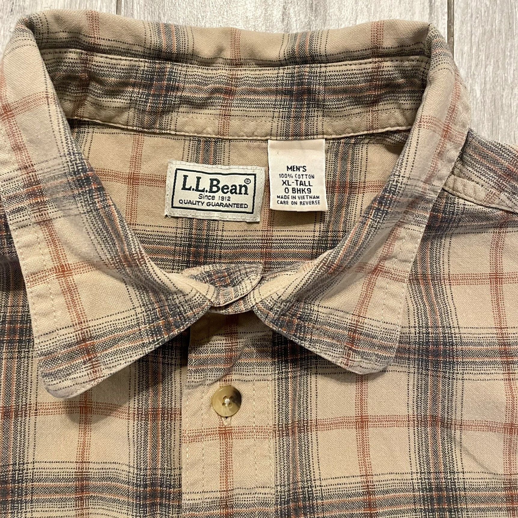 Vintage VINTAGE L.L. Bean Flannel Shirt Mens XLT Button-Down Plaid Brown Red 90s Classic Western USA Outdoor Belted Pocketed Easy Care Breather Size US XL / EU 56 / 4 - 4 Thumbnail