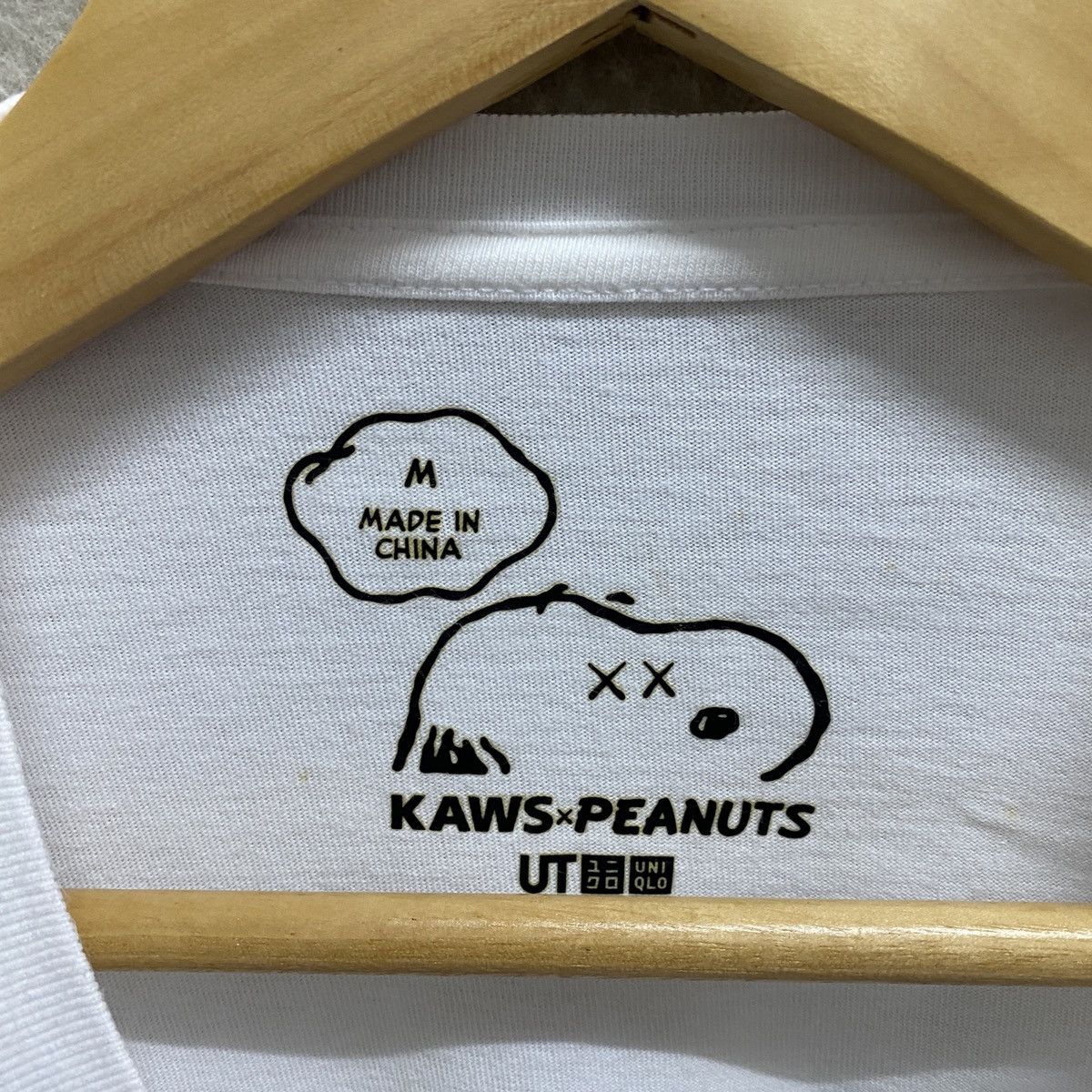 Uniqlo Uniqlo X Kaws X Peanuts Tshirt Size US M / EU 48-50 / 2 - 6 Thumbnail