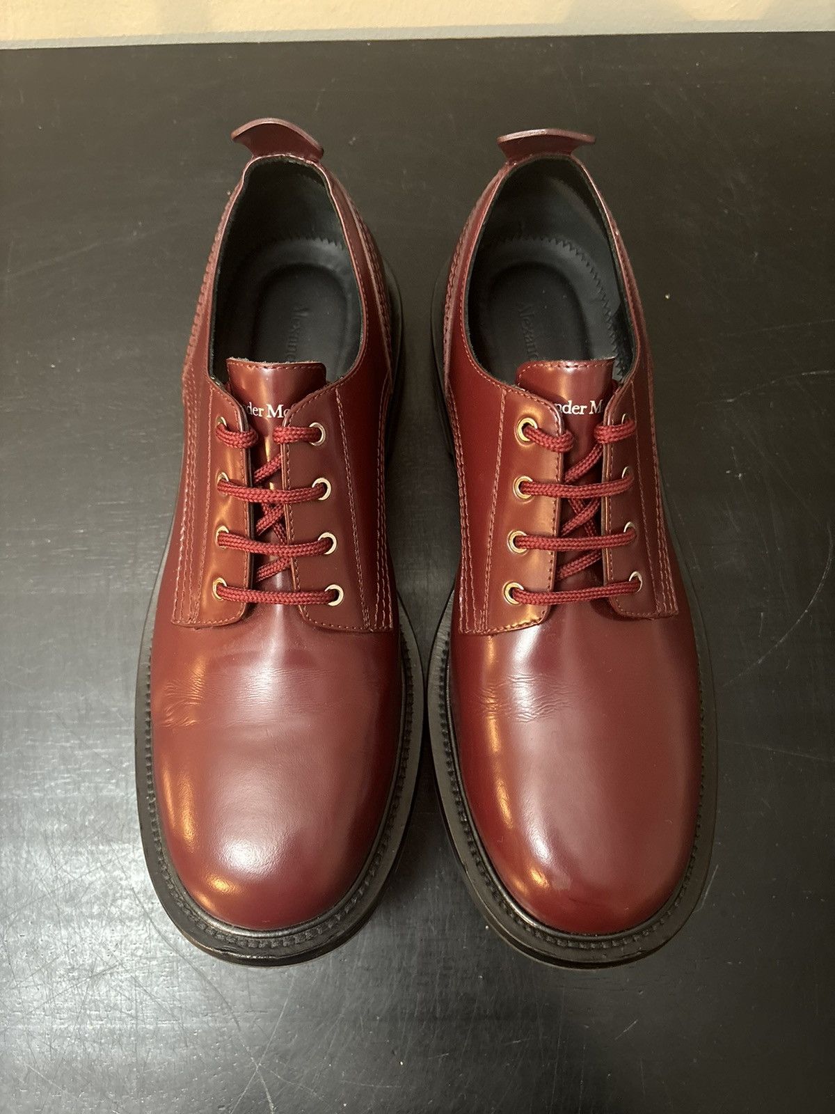 Alexander McQueen Alexander McQueen Patent Leather Platform Derby Brown Black Size US 10 / EU 43 - 2 Thumbnail