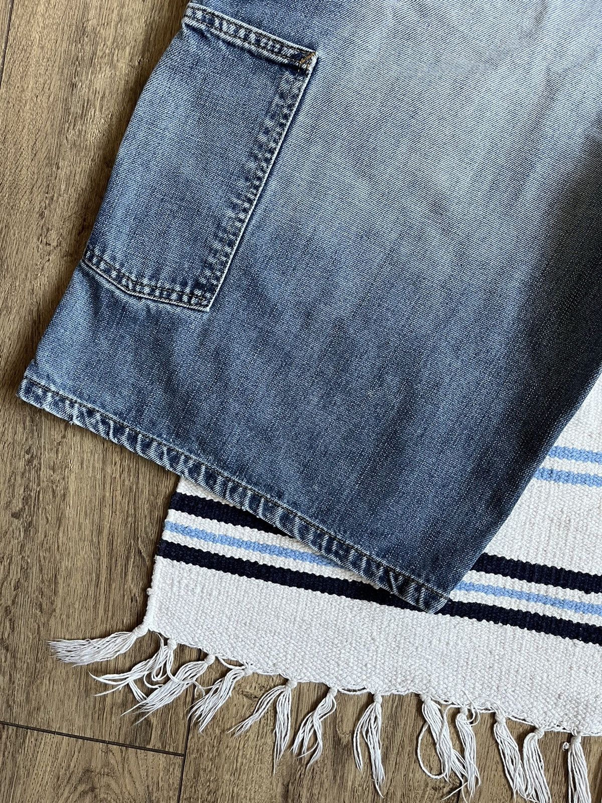 Carhartt Vintage Carhartt Single Knee Bermuda Blue Denim Faded Shorts Size US 36 / EU 52 - 11 Thumbnail