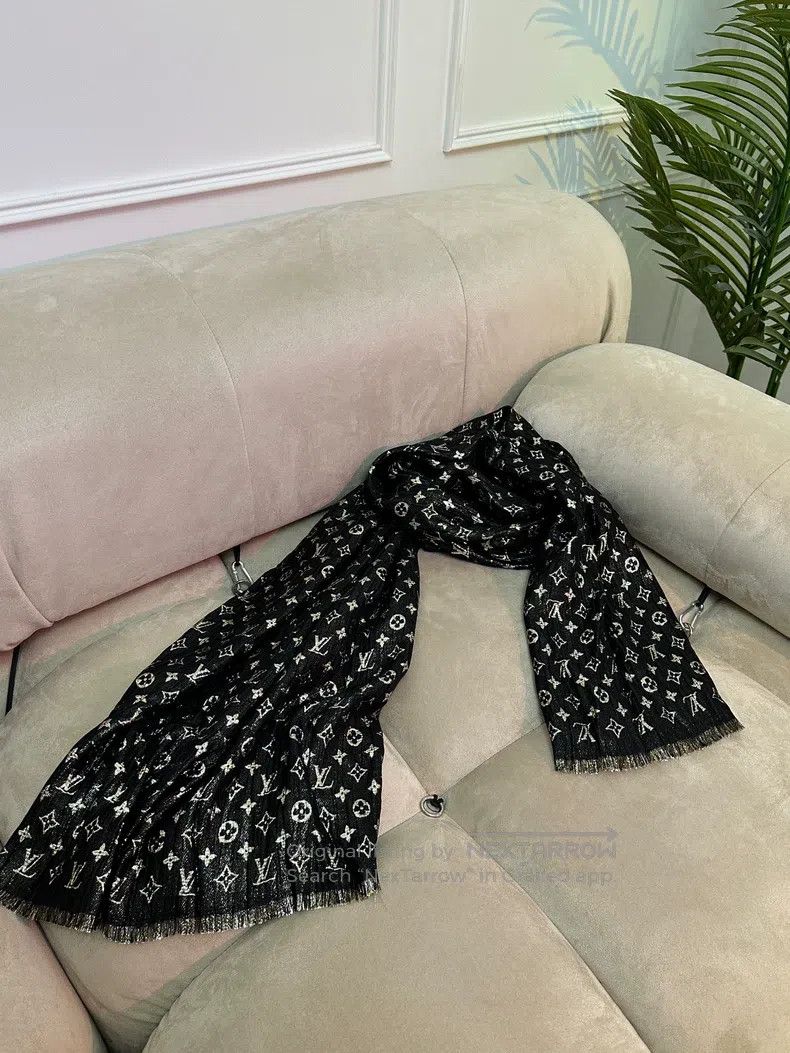 Louis Vuitton Louis Vuitton Gold silk presbyopic double shawl scarf Size ONE SIZE - 5 Thumbnail
