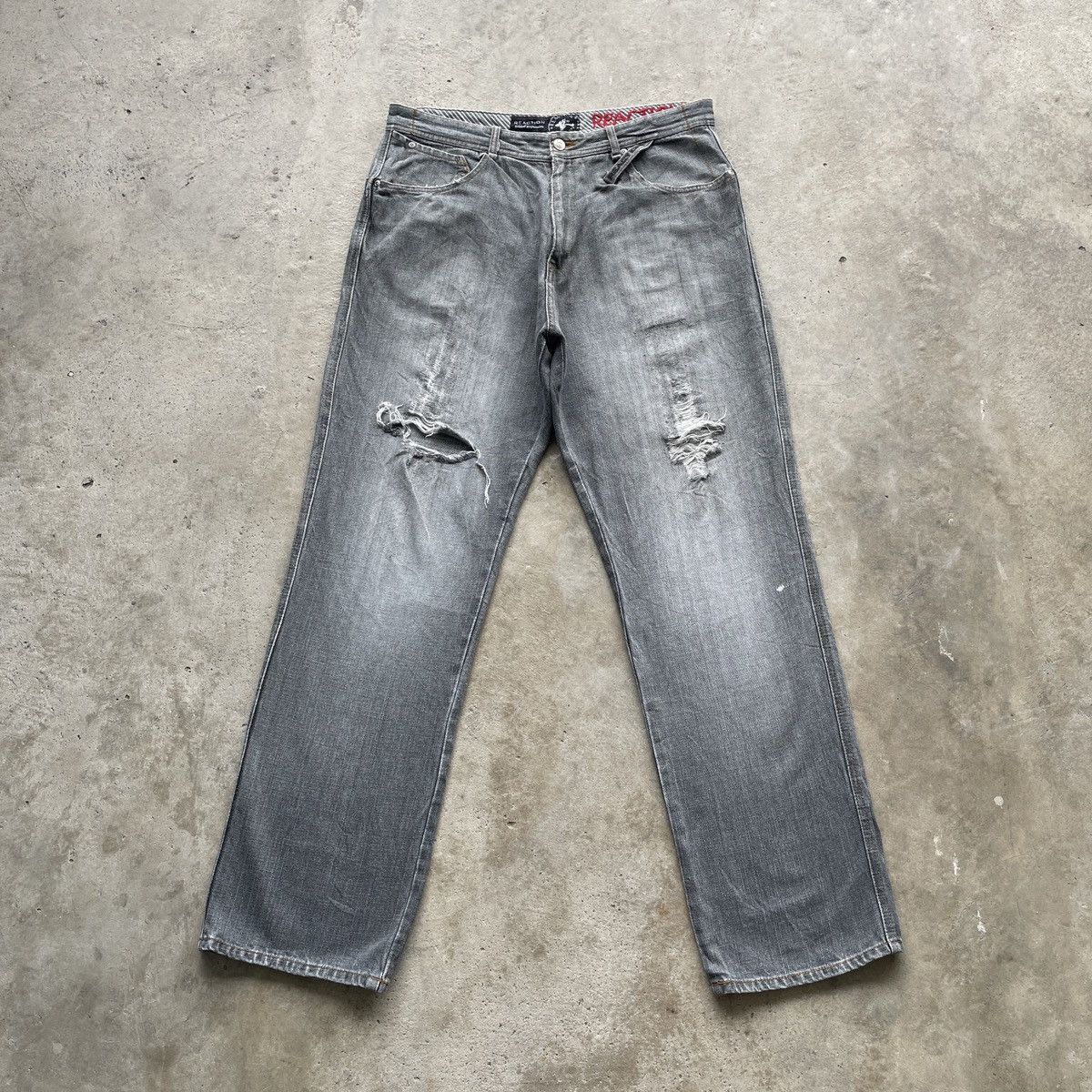 Japanese Brand Vintage Reaction Baggy Denim Faded Grey Japan Jeans Pants Size US 35 - 2 Thumbnail