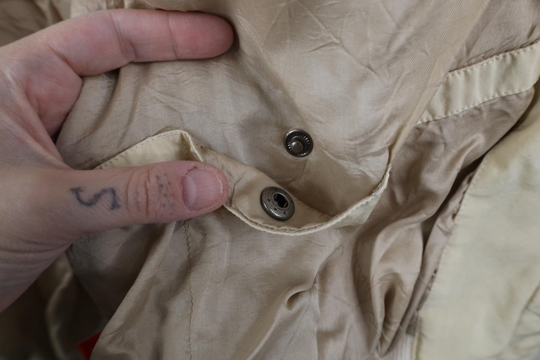 Vintage Vintage Bugatchi Uomo Resistant Silk Pebble Bomber Jacket Size US XL / EU 56 / 4 - 16 Thumbnail