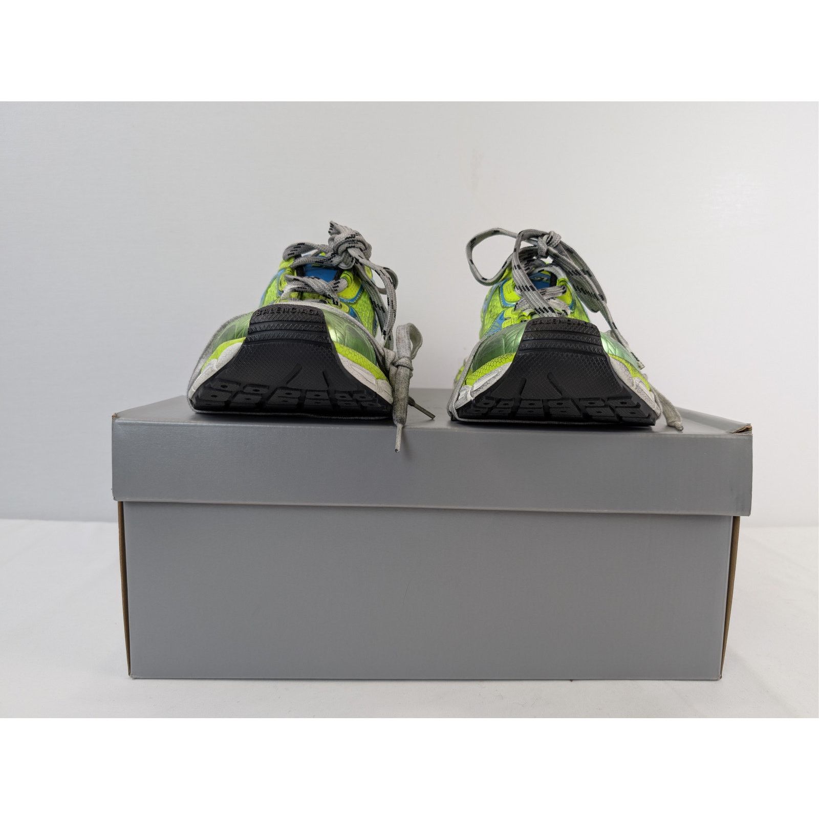 Balenciaga o1rshd1 3XL Low-Top Sneakers in Fluo Yellow / Blue Size US 10 / EU 43 - 19 Thumbnail