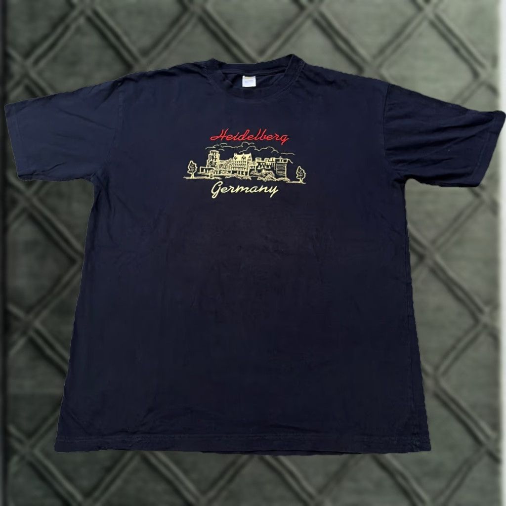 Vintage VINTAGE Heidelberg Germany Embroidered Tourist Europe Black T-Shirt XL Mens 90s Size US XL / EU 56 / 4 - 1 Thumbnail