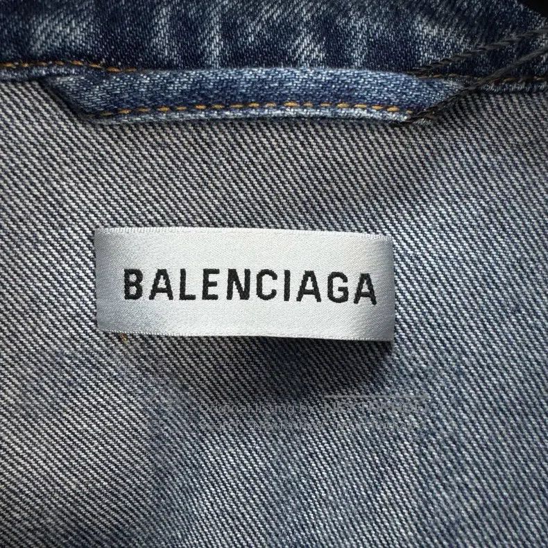 Balenciaga Balenciaga Back Letter Denim Jacket Size XS / US 0-2 / IT 36-38 - 5 Thumbnail