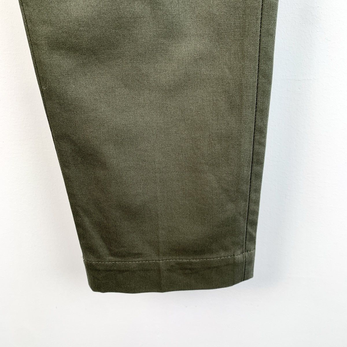 Brunello Cucinelli Brunello Cucinelli Green Straight-leg Casual Pants K26WX Size 25" / US 0 / IT 36 - 4 Thumbnail
