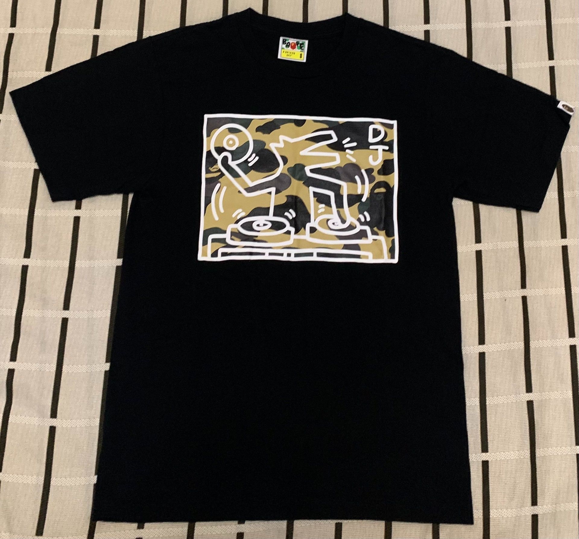 Bape Bape Camo Yellow T-Shirt S Men Size US S / EU 44-46 / 1 - 1 Thumbnail