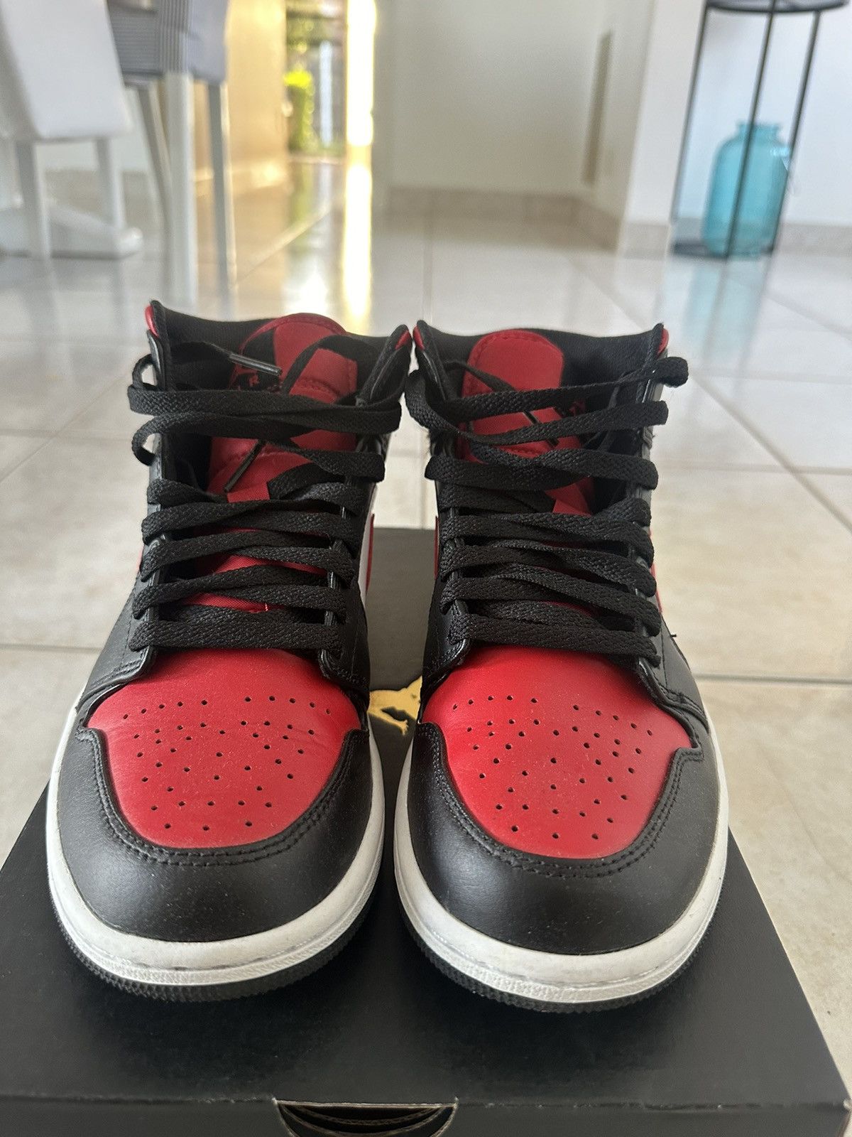 Nike AIR JORDAN 1 MID Size US 7 / EU 40 - 6 Thumbnail