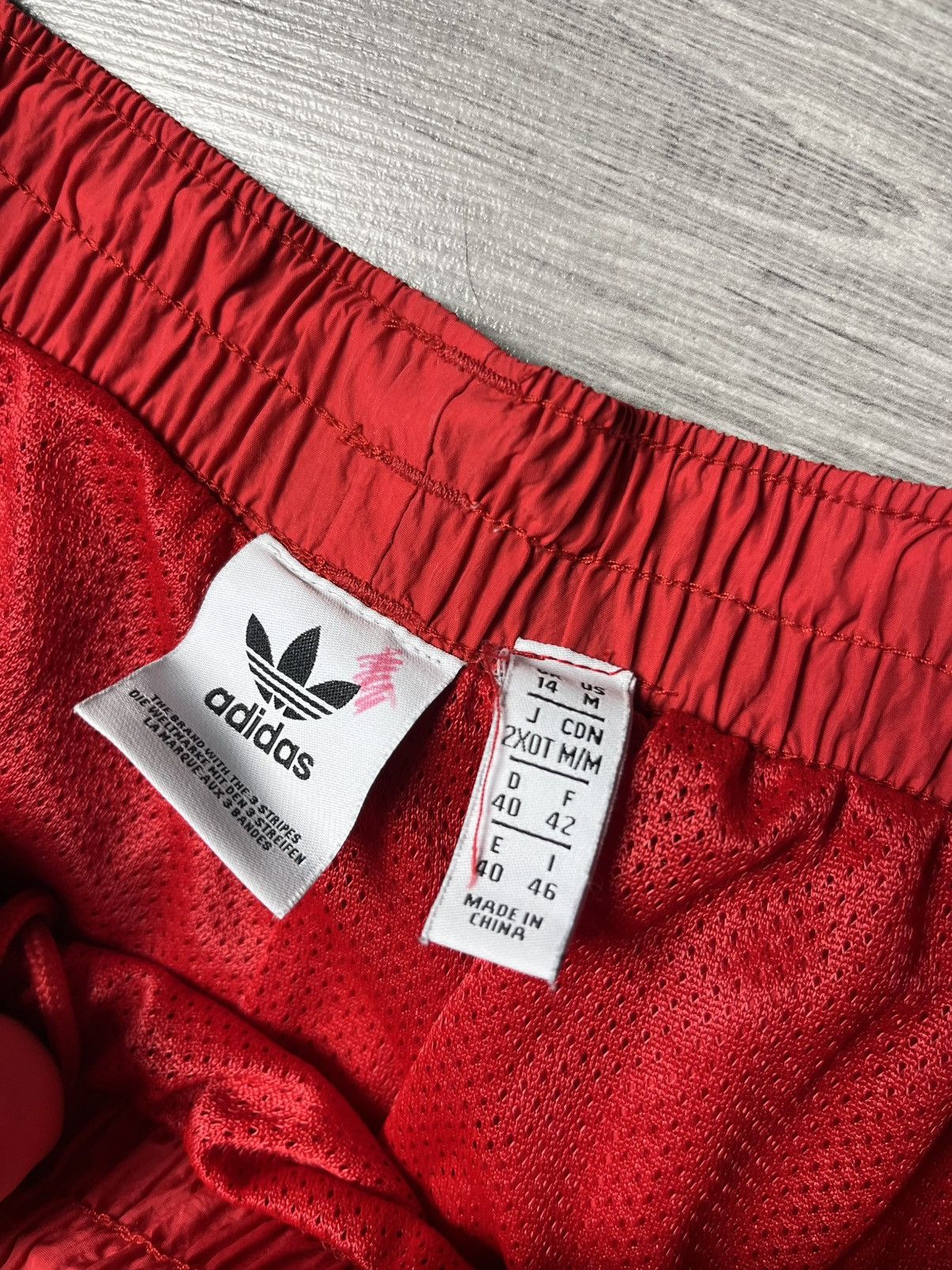 Adidas Adidas running shorts size Medium Size US 32 / EU 48 - 3 Thumbnail