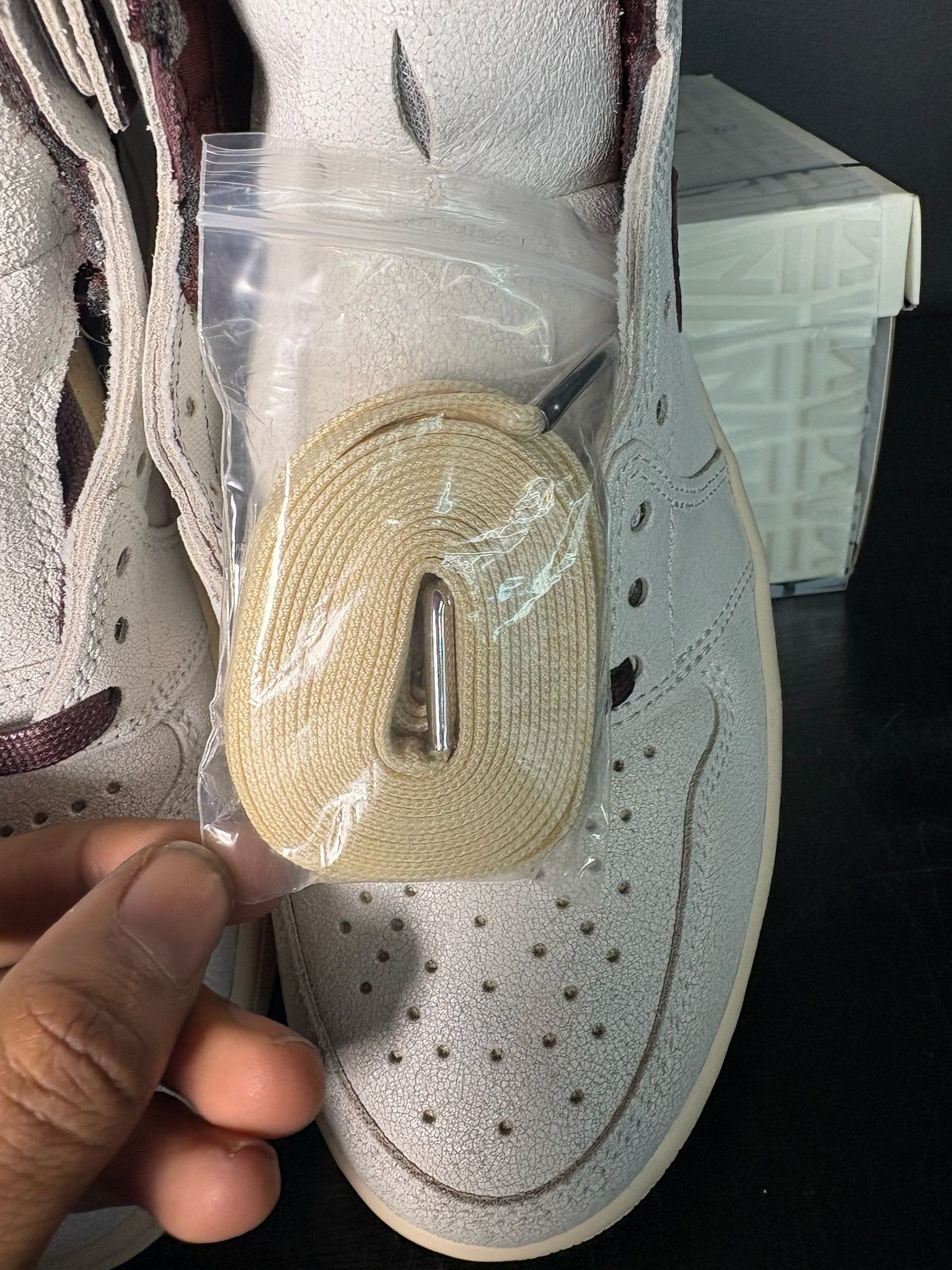 Jordan Brand Air Jordan 1 Retro x A Ma Maniére - Size 7 Size US 7 / EU 40 - 4 Thumbnail
