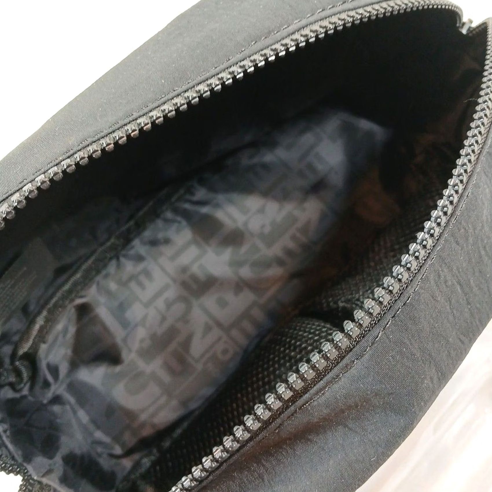 True Religion True Religion Black Toiletry Bag Travel Dopp Kit TR104495 Logo Pouch NWT Size ONE SIZE - 6 Thumbnail