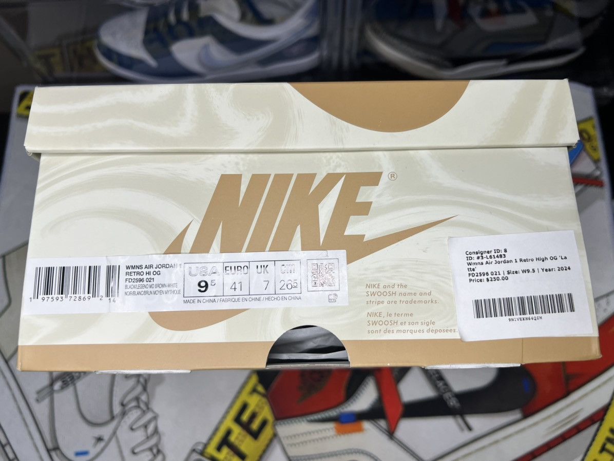 Jordan Brand Nike Air Jordan 1 High Latte (Women's) Size US 9.5 / IT 39.5 - 11 Thumbnail