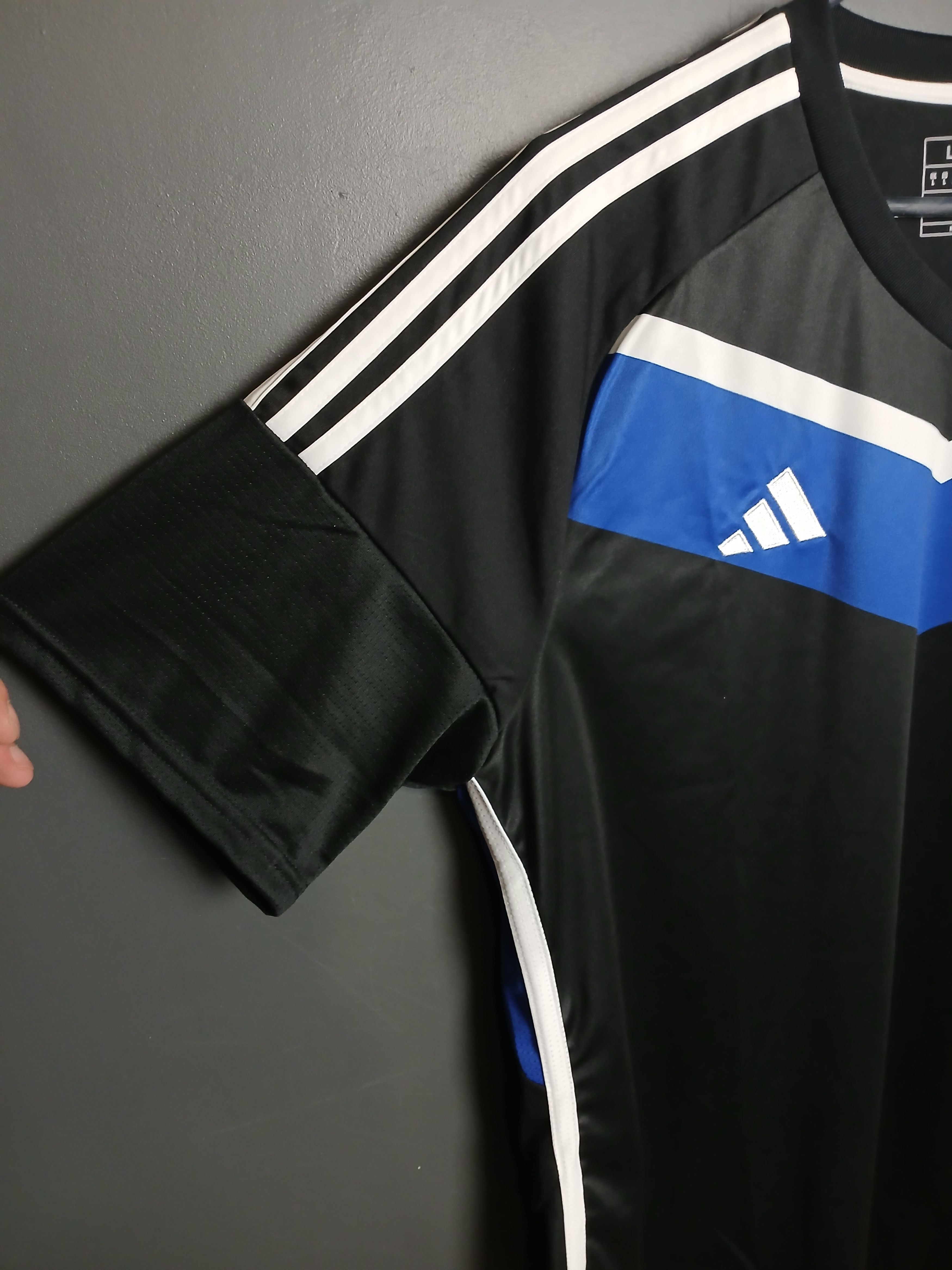 Adidas New Adidas T-Shirt Size US L / EU 52-54 / 3 - 5 Thumbnail