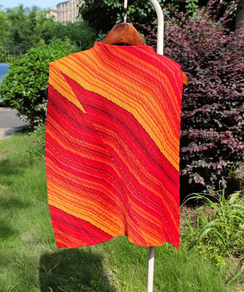 Issey Miyake issey miyake size:2 Lava semi-high-neck vest 2506-Nextarro Size XXS / US 00 / IT 34 - 6 Thumbnail