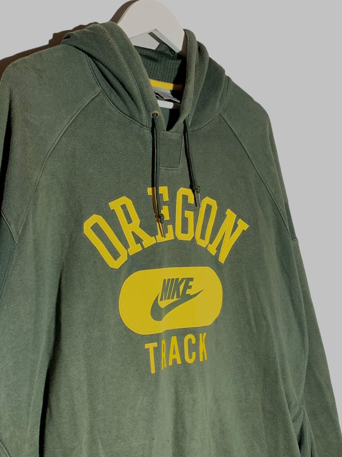 Nike × Vintage Vintage Nike Oregon Hoodie Big Logo Swoosh Size US XL / EU 56 / 4 - 3 Thumbnail