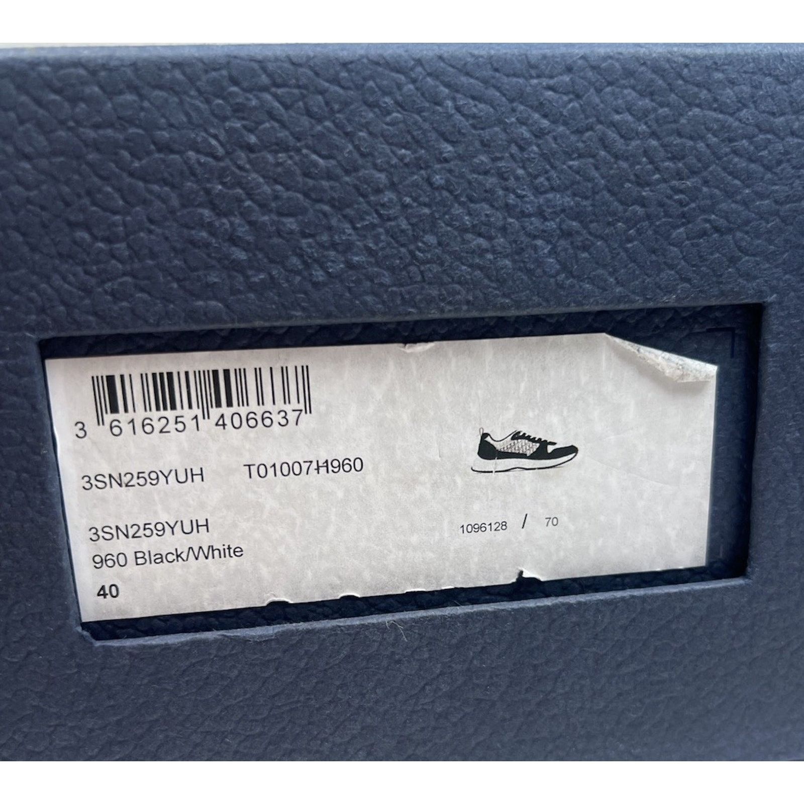 Dior Size 40EU/7US - Dior B25 Oblique Runners Size US 7 / EU 40 - 9 Thumbnail