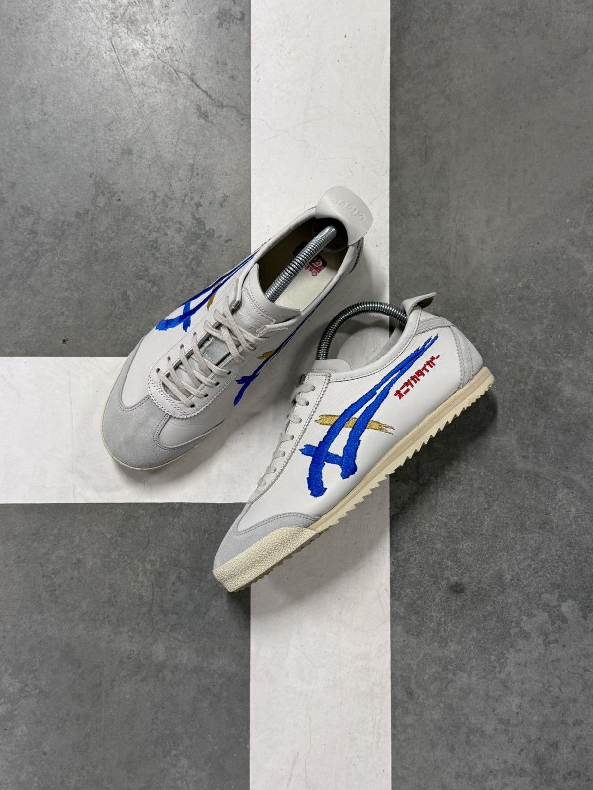 Asics ASICS Onitsuka Tiger Mexico 66 Deluxe Low-Top Sneakers Size US 8 / IT 38 - 2 Thumbnail