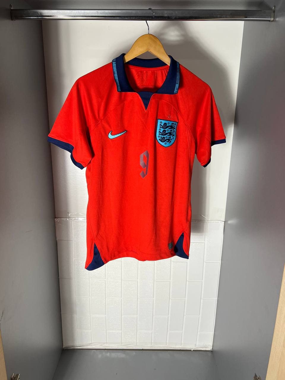 Vintage VERY RARE NIKE ENGLAND KANE 9 BAYERN SOCCER JERSEY Y2K Size US S / EU 44-46 / 1 - 2 Thumbnail