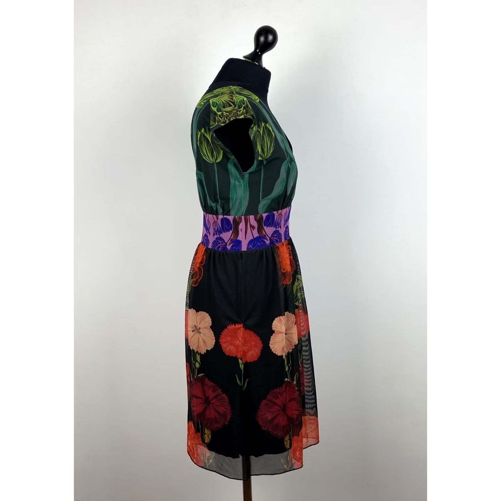 Desigual Desigual Christian Lacroix womens dress M A-Line Dress Multicoloured Knee Length Womens Size M Desigual Dress Size M / US 6-8 / IT 42-44 - 2 Thumbnail