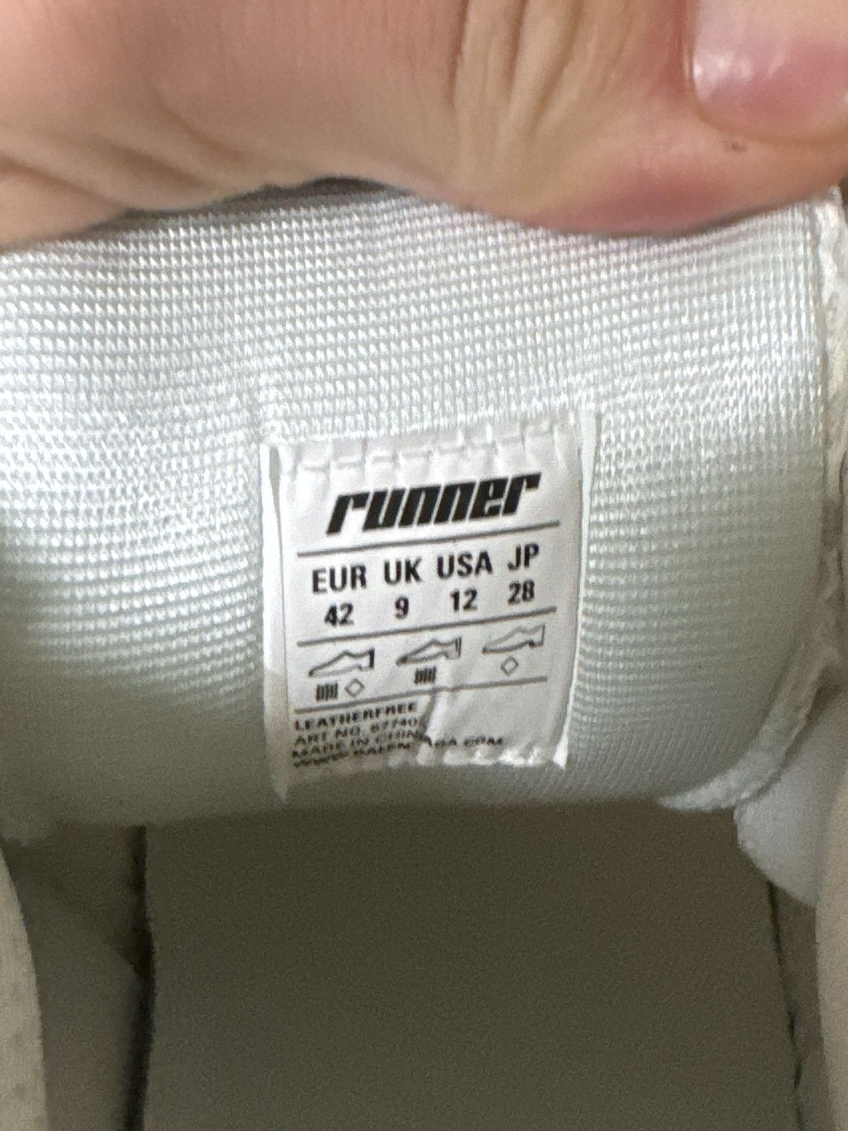 Balenciaga Balenciaga White Runner 42 Size US 9 / EU 42 - 6 Thumbnail