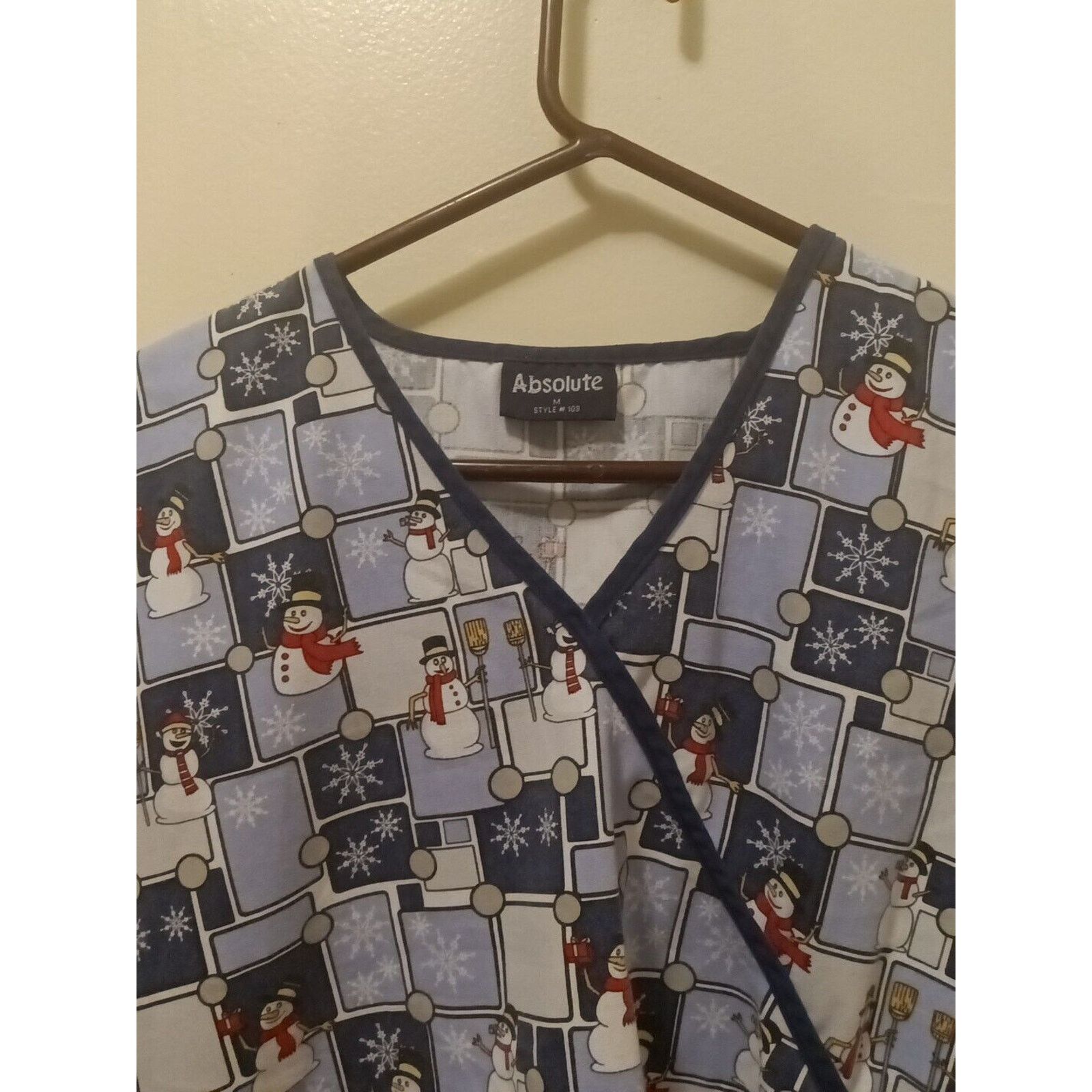Other Absolute Medical Nursing Scrub Top Christmas Snowmen Medium Size M / US 6-8 / IT 42-44 - 6 Thumbnail
