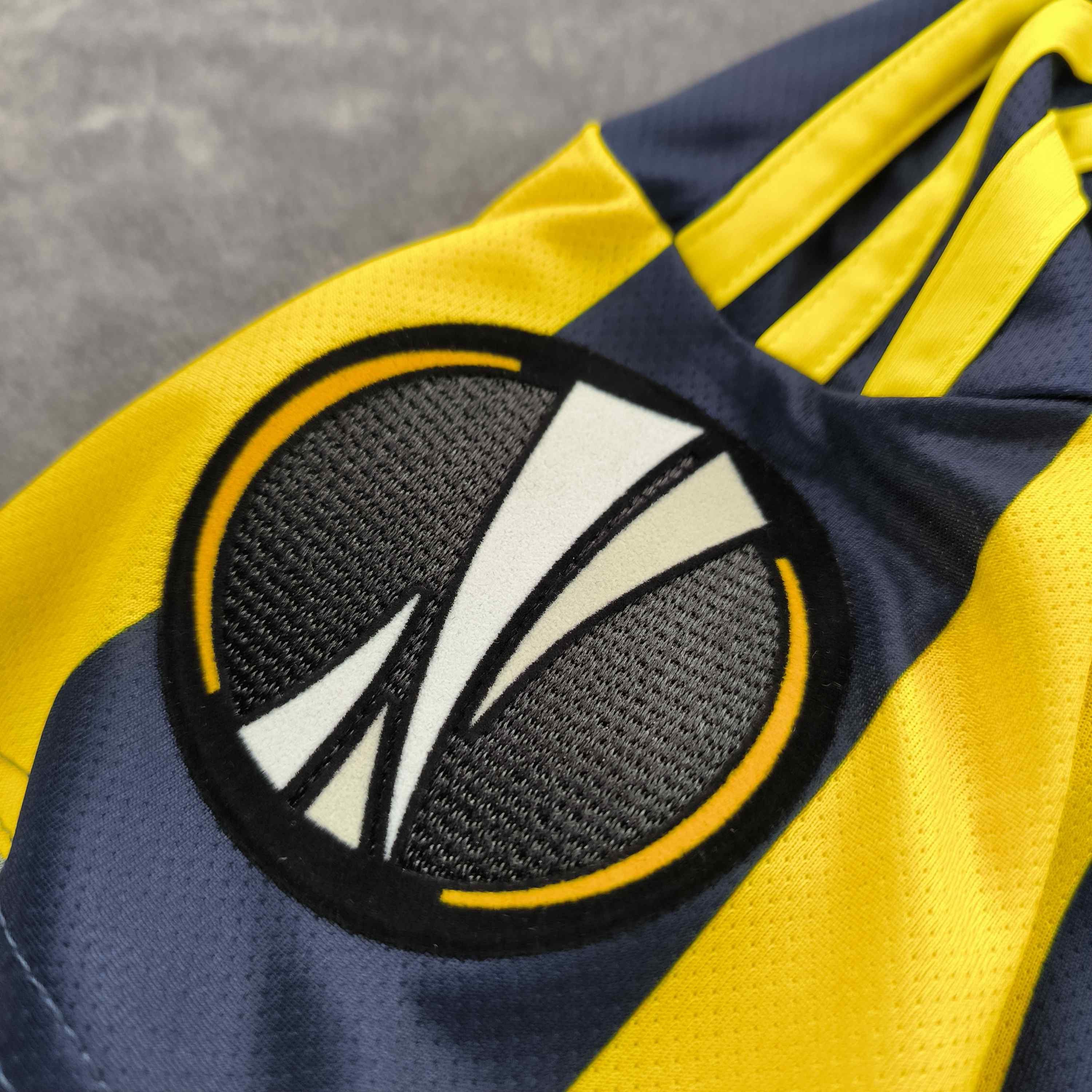Adidas Fenerbahce 15-16 Adidas home EL v. Persie football jersey S Size US S / EU 44-46 / 1 - 7 Thumbnail